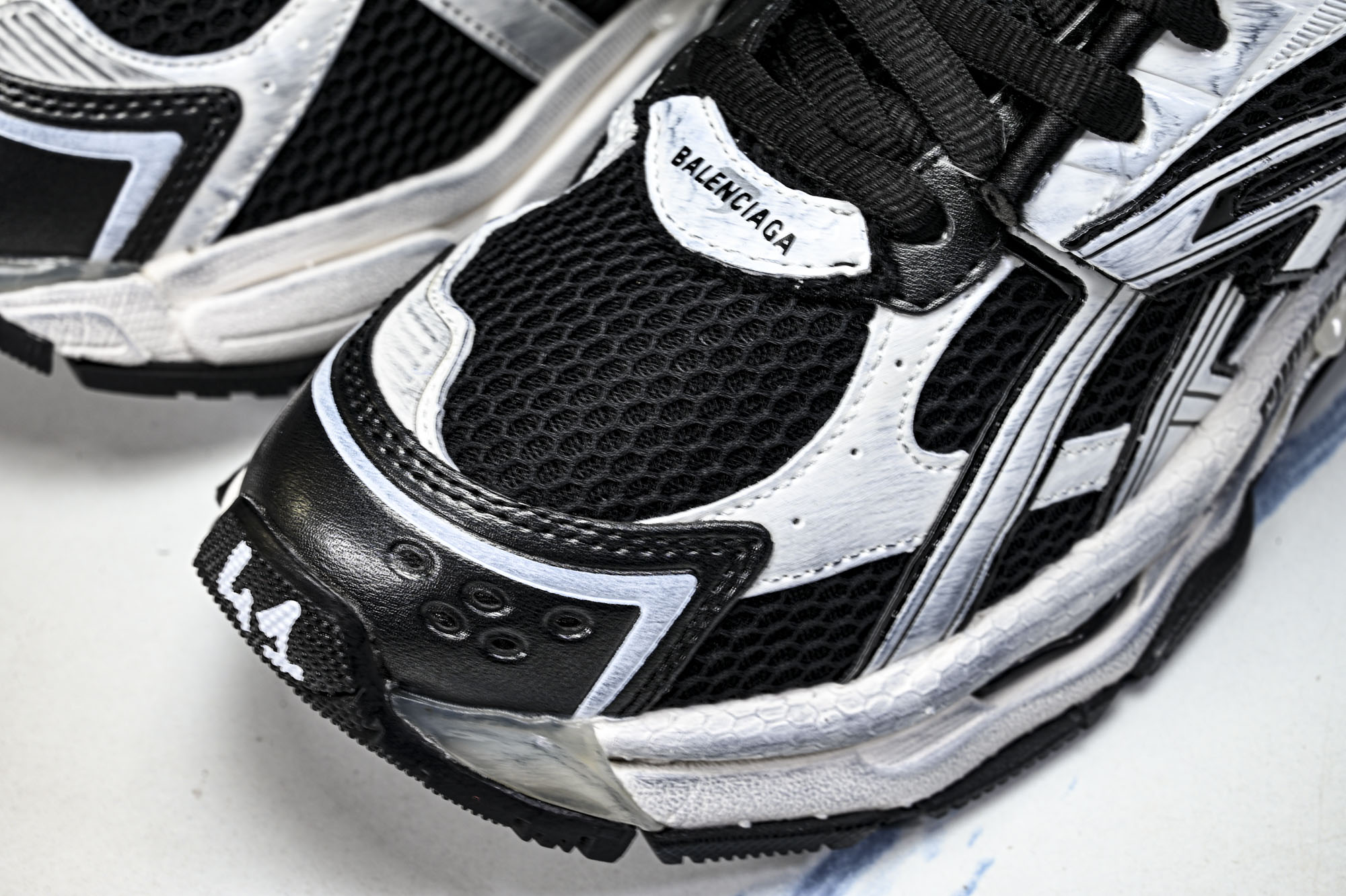 Balenciaga Runner LED 巴黎世家7.5 最新配色潮流复古休闲鞋 #YZ018-5全新