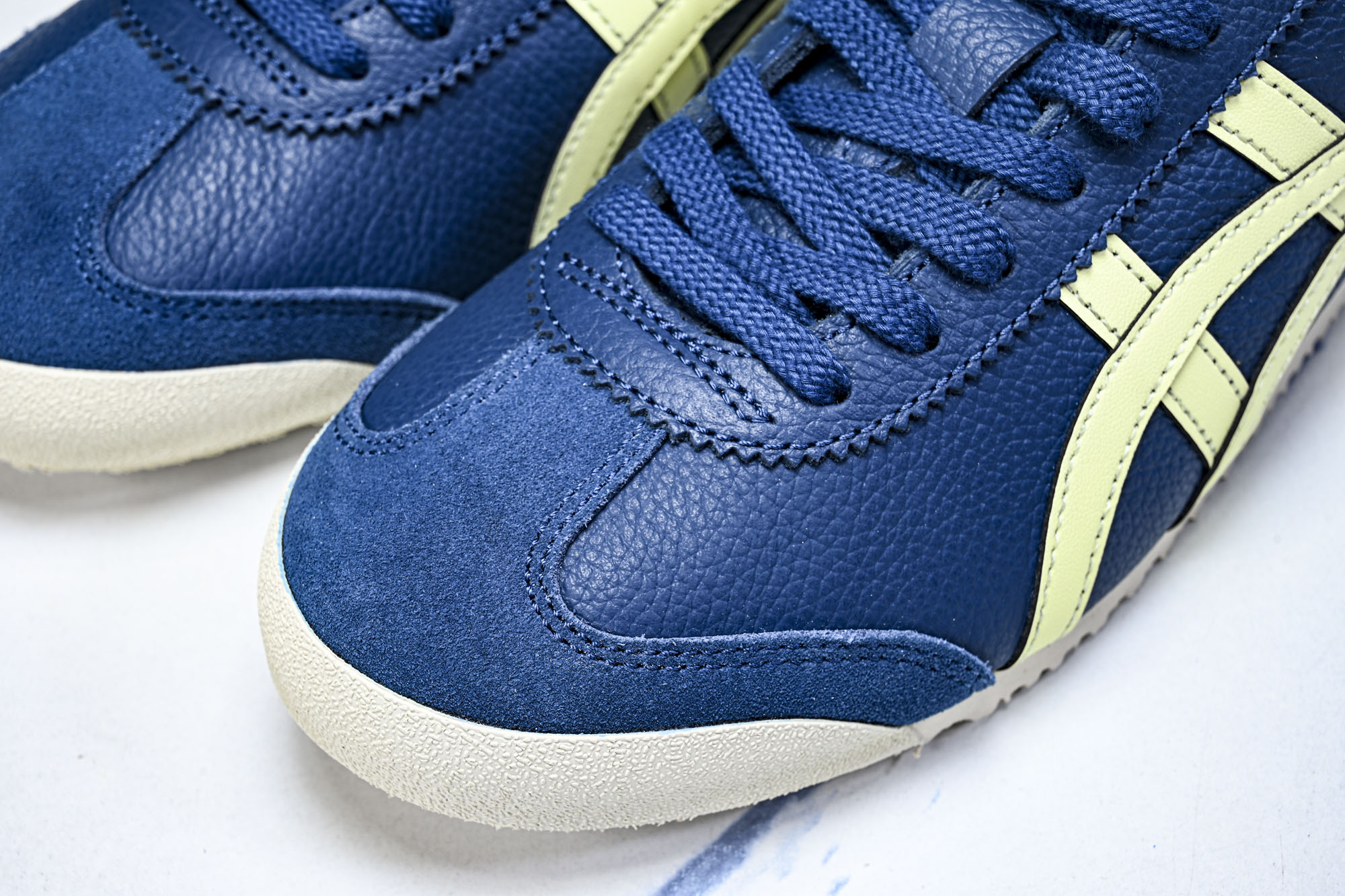 Onitsuka Tiger鬼塚虎MEXICO 66 SD VIN男女款休闲德训鞋1183A201-40