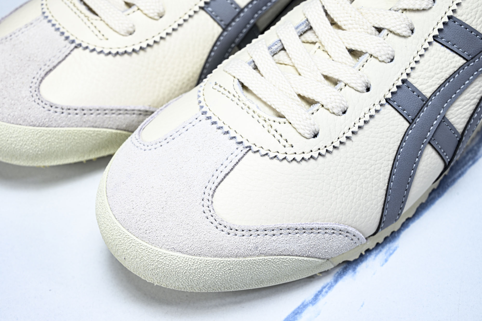Onitsuka Tiger鬼塚虎MEXICO 66 SD VIN男女款休闲德训鞋1183B771-20