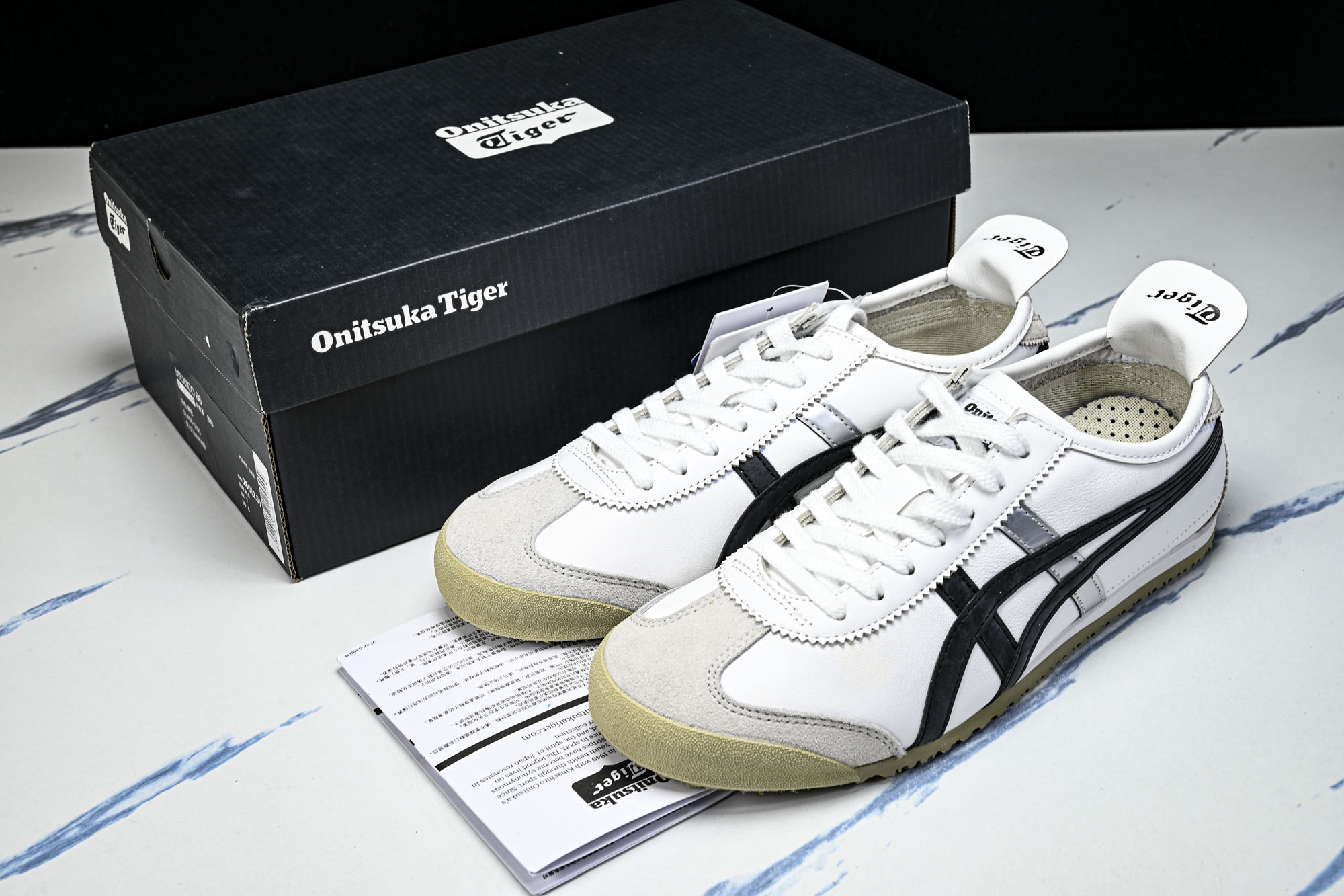 Onitsuka Tiger鬼塚虎MEXICO 66 SD VIN男女款休闲德训鞋DL408-0190 