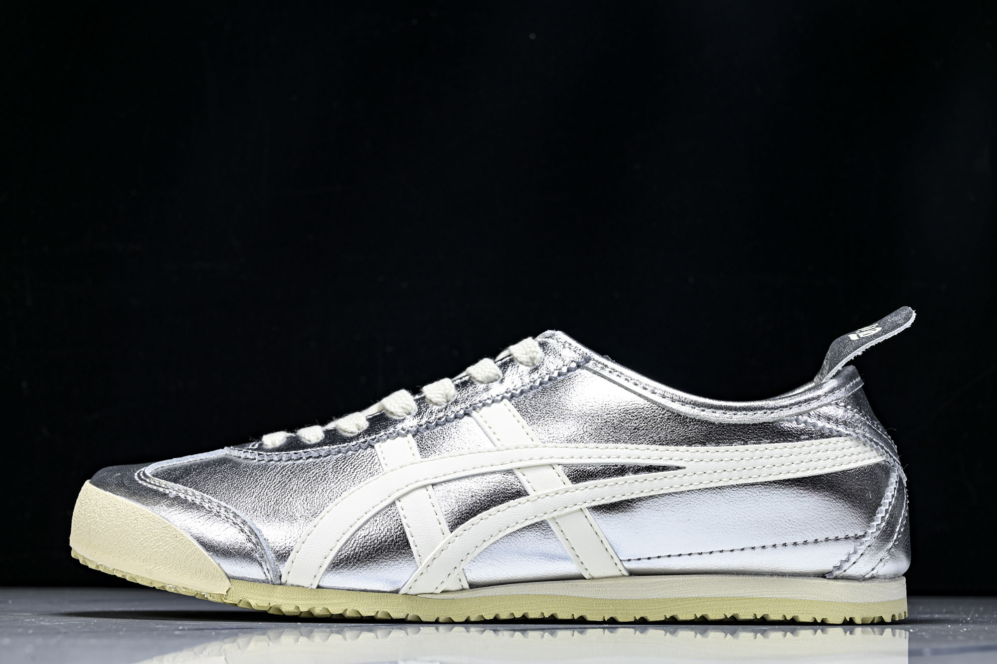 Onitsuka Tiger鬼塚虎MEXICO 66 SD VIN男女款休闲德训鞋THL7C2-9399