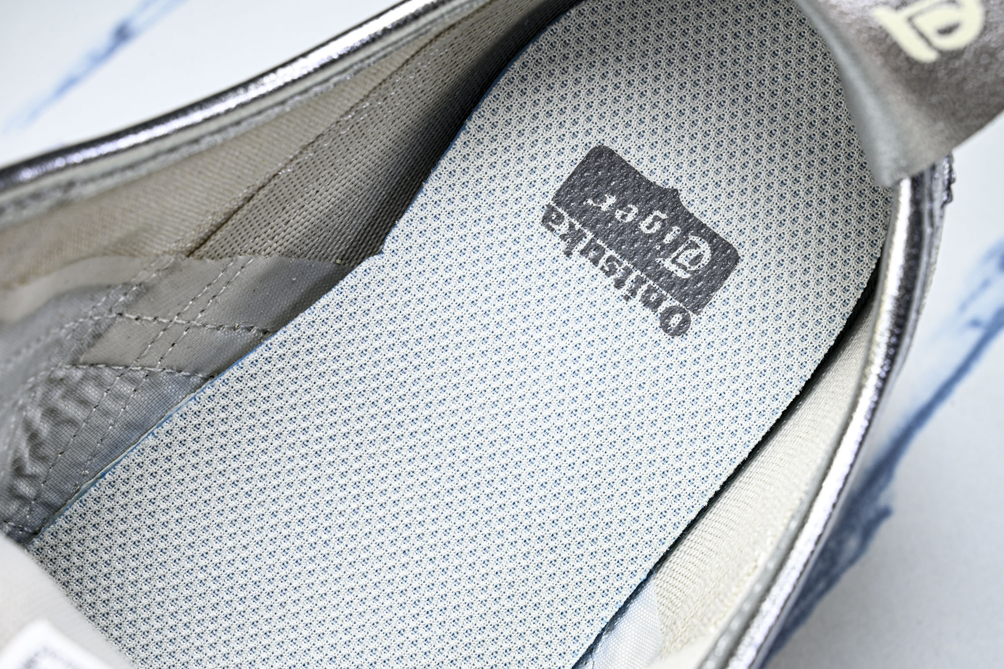 Onitsuka Tiger鬼塚虎MEXICO 66 SD VIN男女款休闲德训鞋THL7C2-9399