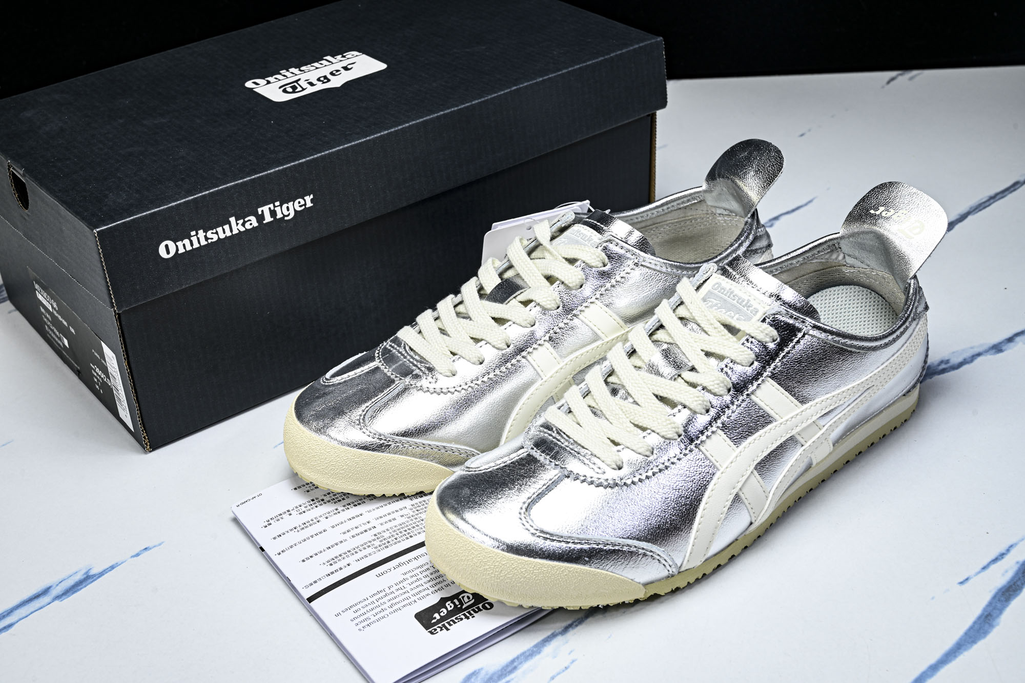 Onitsuka Tiger鬼塚虎MEXICO 66 SD VIN男女款休闲德训鞋THL7C2-9399