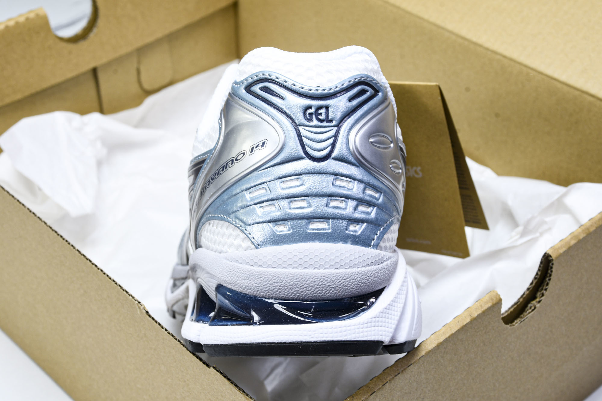 Asics Gel-Kayano 14 亚瑟士运动休闲透气专业跑鞋 1203A537-106  #YZ0