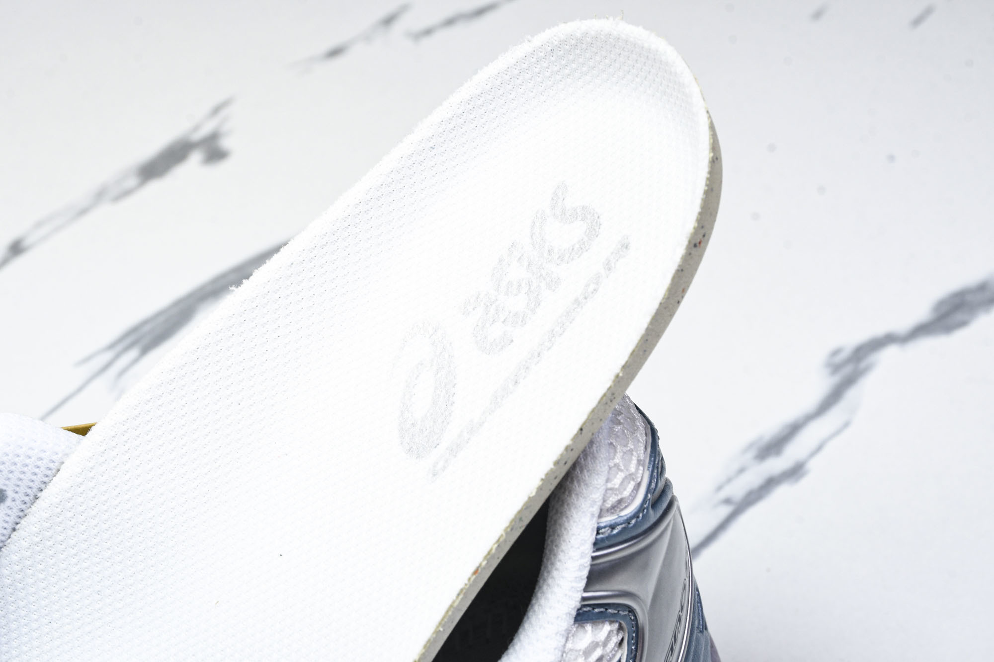 Asics Gel-Kayano 14 亚瑟士运动休闲透气专业跑鞋 1203A537-106  #YZ0