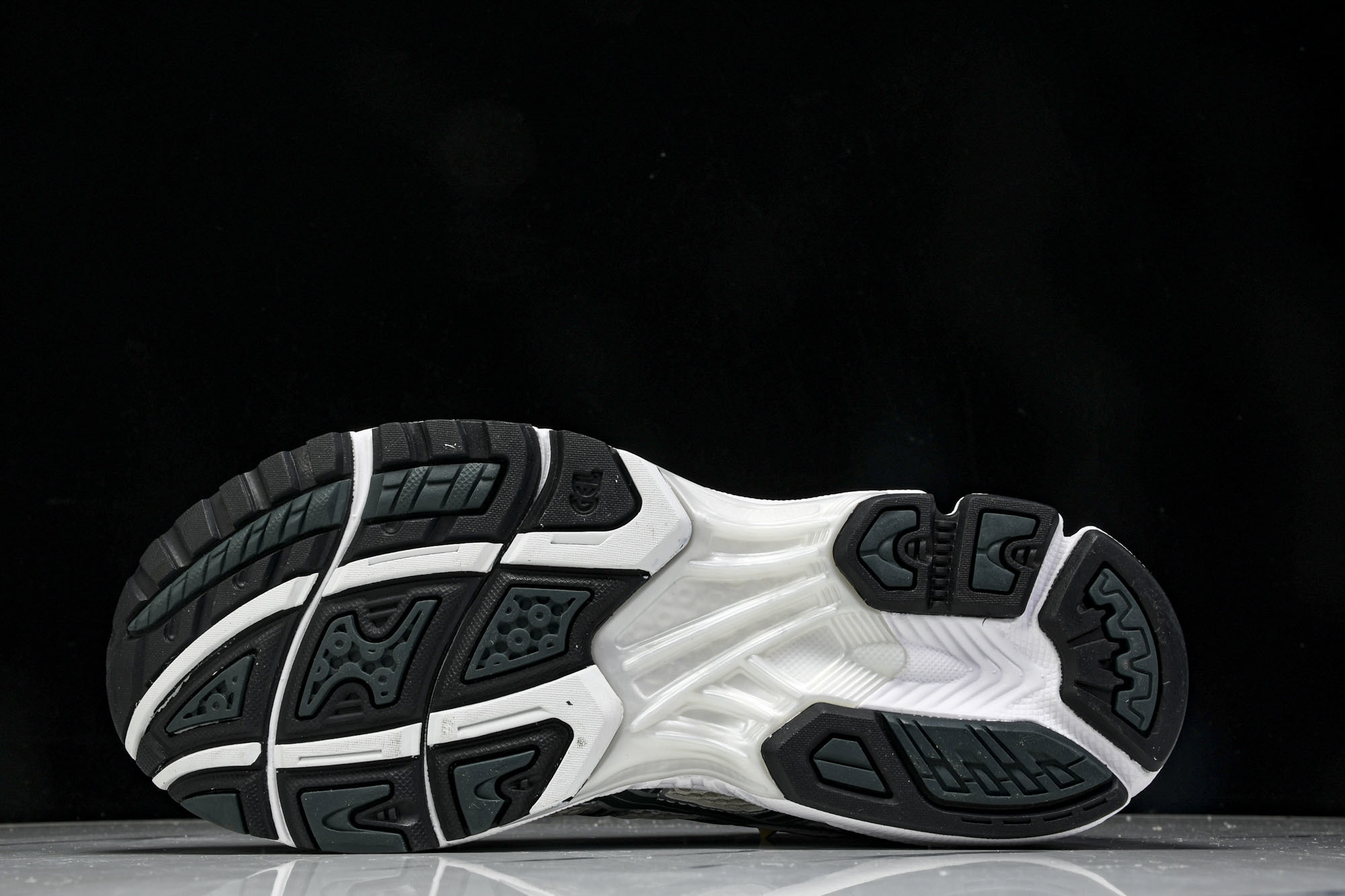Asics Gel-Kayano 14 亚瑟士运动休闲透气专业跑鞋 1203A566-100  #YZ0
