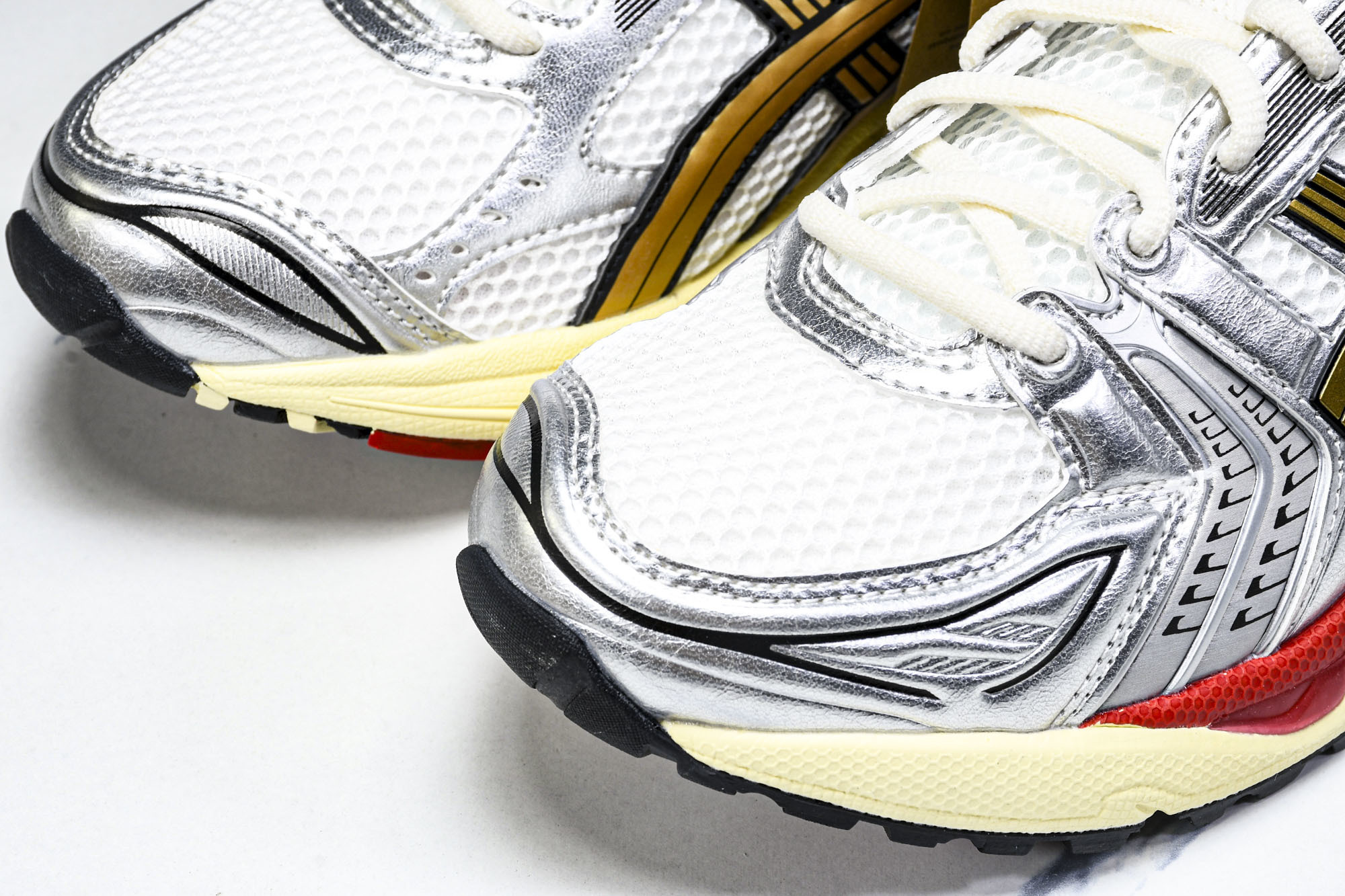 Asics Gel-Kayano 14 亚瑟士运动休闲透气专业跑鞋 1203A692-100  #YZ0