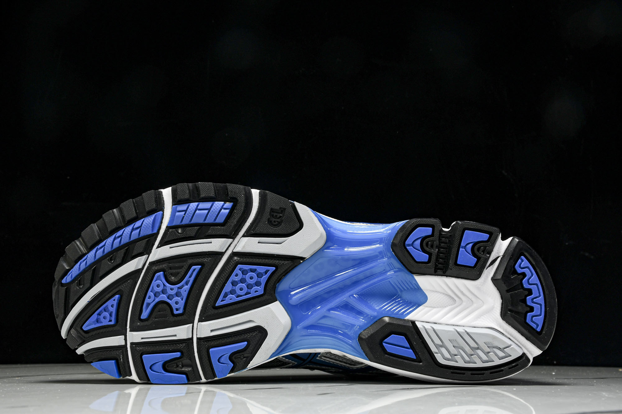 Asics Gel-Nimbus 10.1 亚瑟士复古透气休闲鞋缓震男子耐磨跑步鞋 1203A543-1