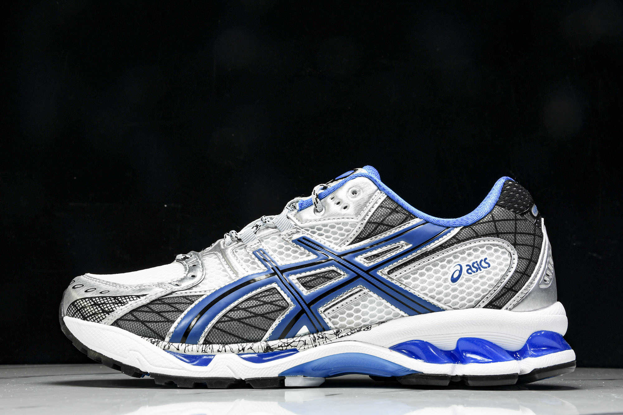 Asics Gel-Nimbus 10.1 亚瑟士复古透气休闲鞋缓震男子耐磨跑步鞋 1203A543-1