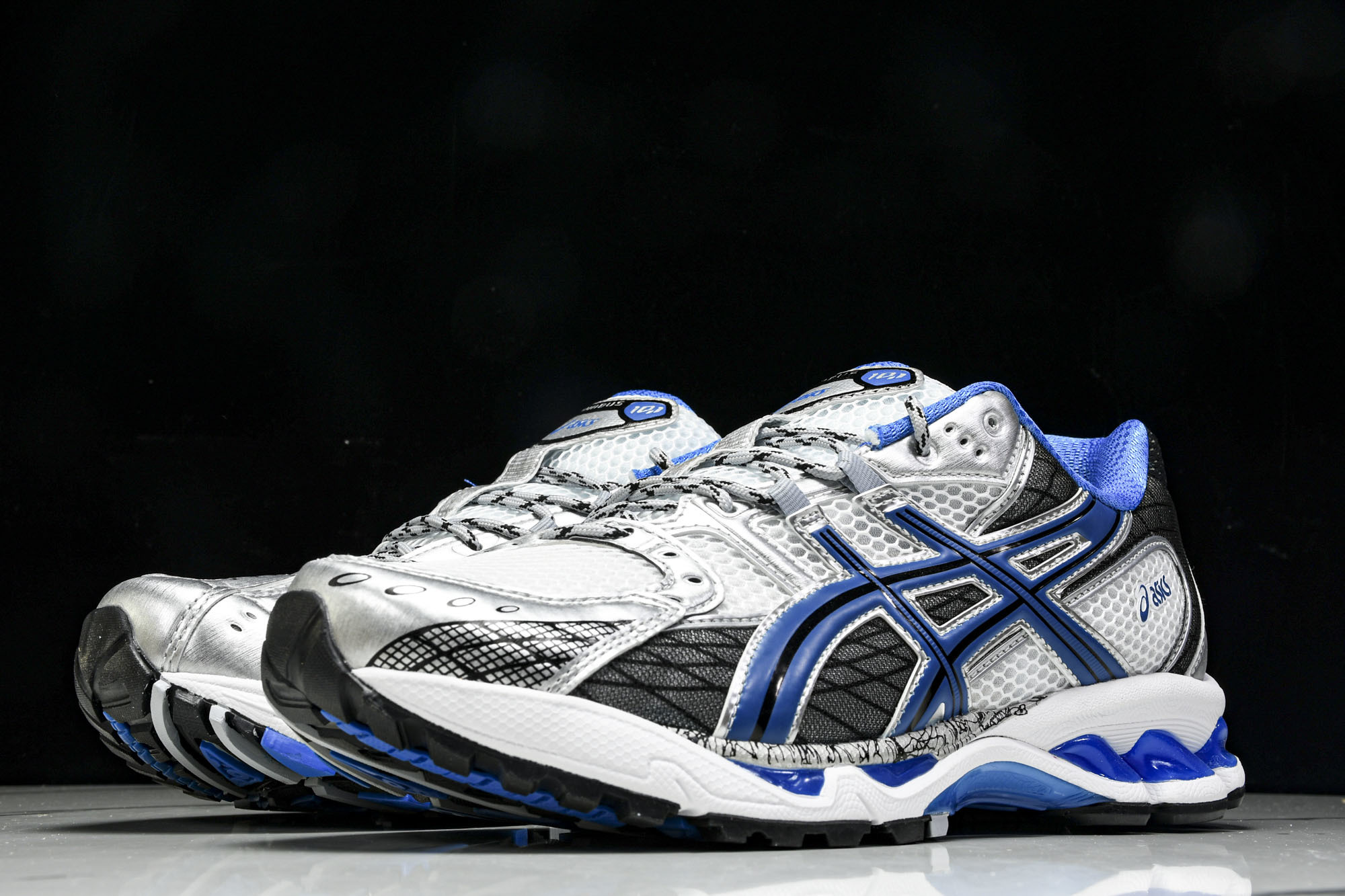 Asics Gel-Nimbus 10.1 亚瑟士复古透气休闲鞋缓震男子耐磨跑步鞋 1203A543-1