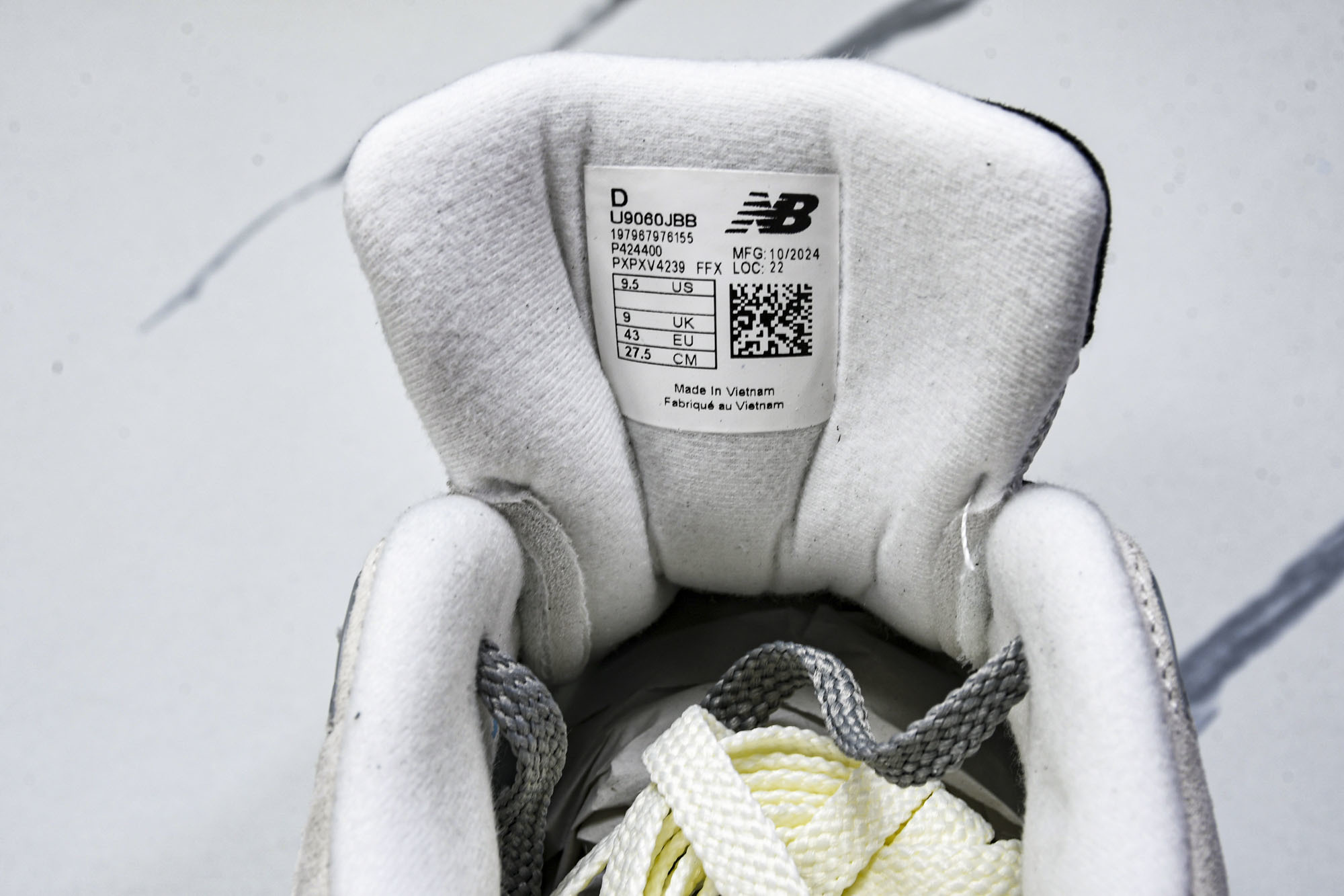 Joe Freshgoods x New Balance NB9060 联名款 复古休闲运动慢跑鞋  货
