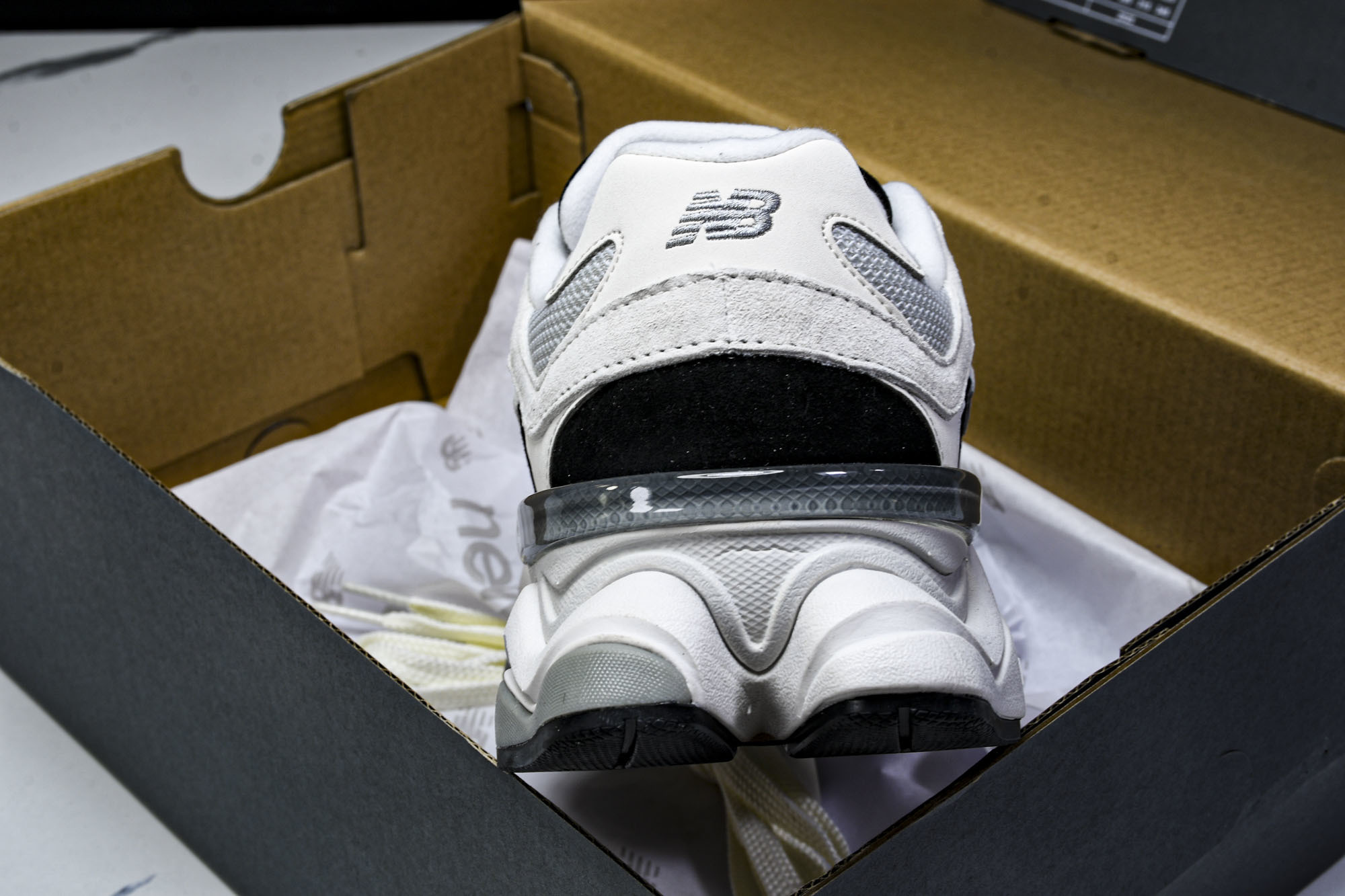 Joe Freshgoods x New Balance NB9060 联名款 复古休闲运动慢跑鞋  货