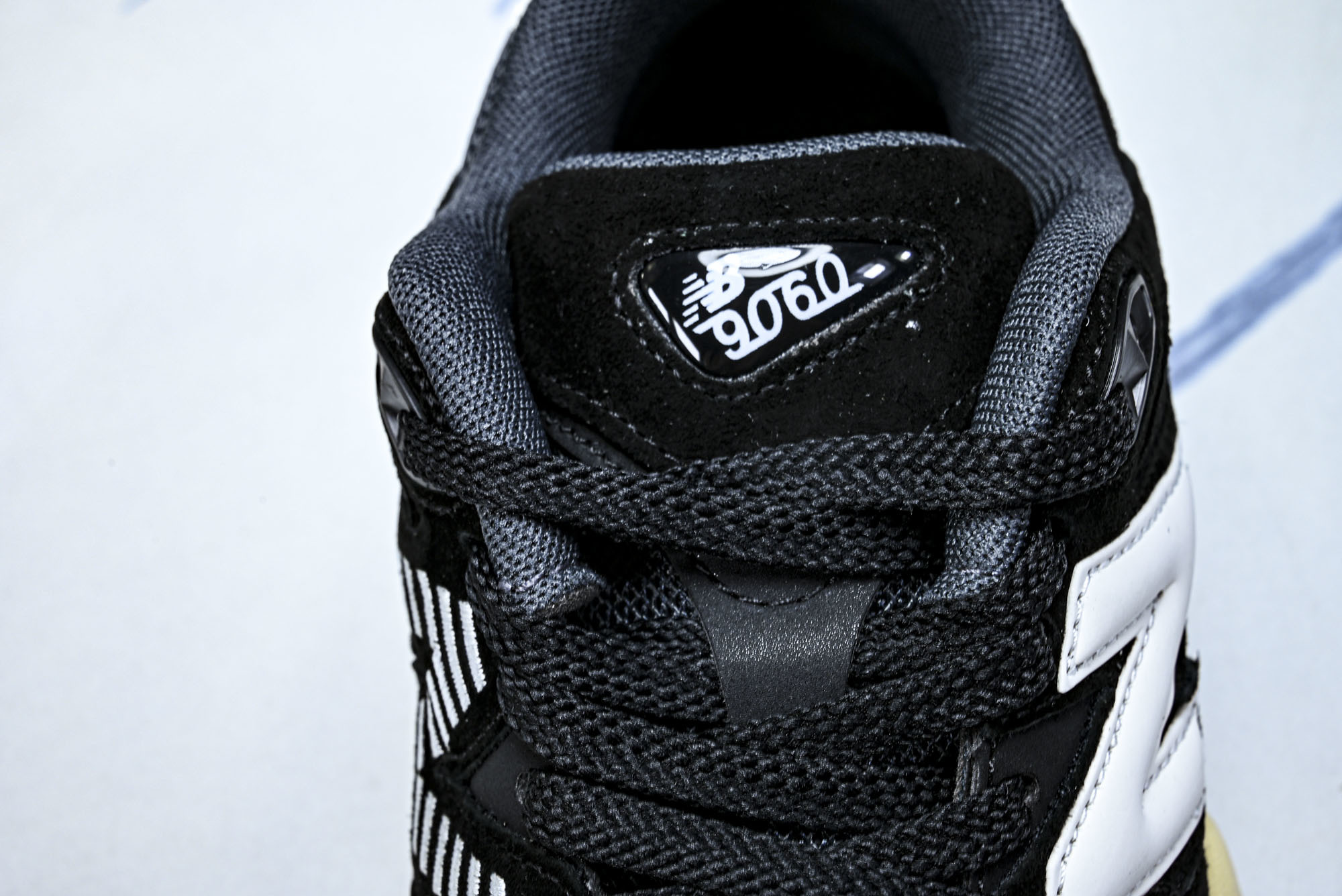 Joe Freshgoods x New Balance NB9060 联名款 复古休闲运动慢跑鞋 U9