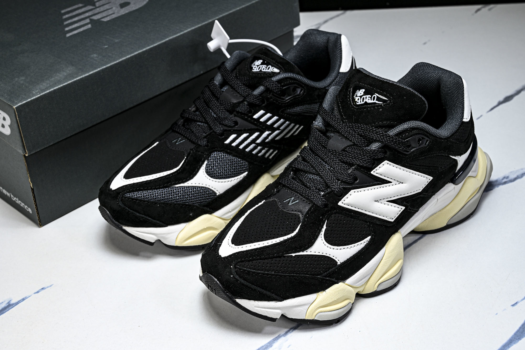 Joe Freshgoods x New Balance NB9060 联名款 复古休闲运动慢跑鞋 U9