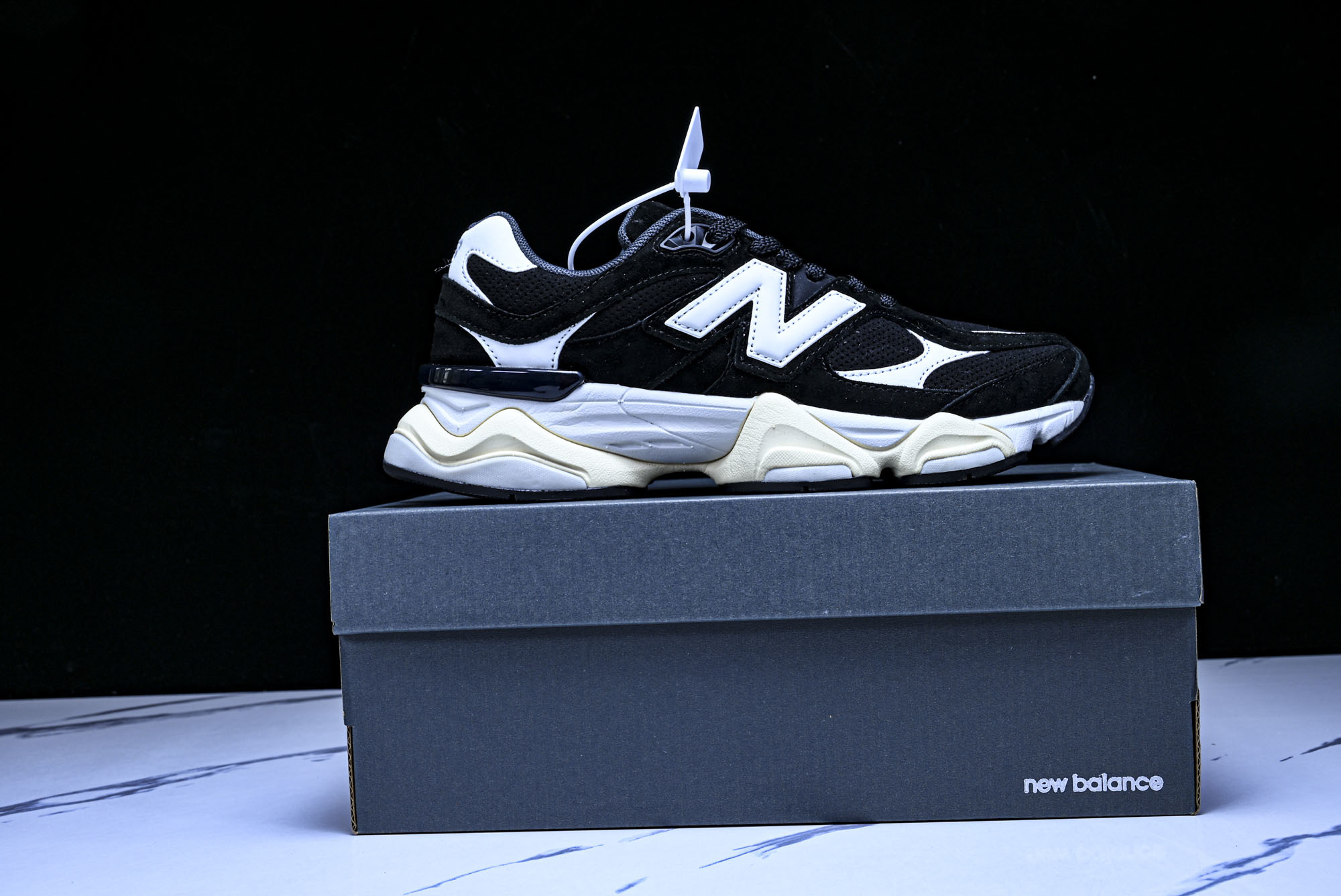 Joe Freshgoods x New Balance NB9060 联名款 复古休闲运动慢跑鞋 U9