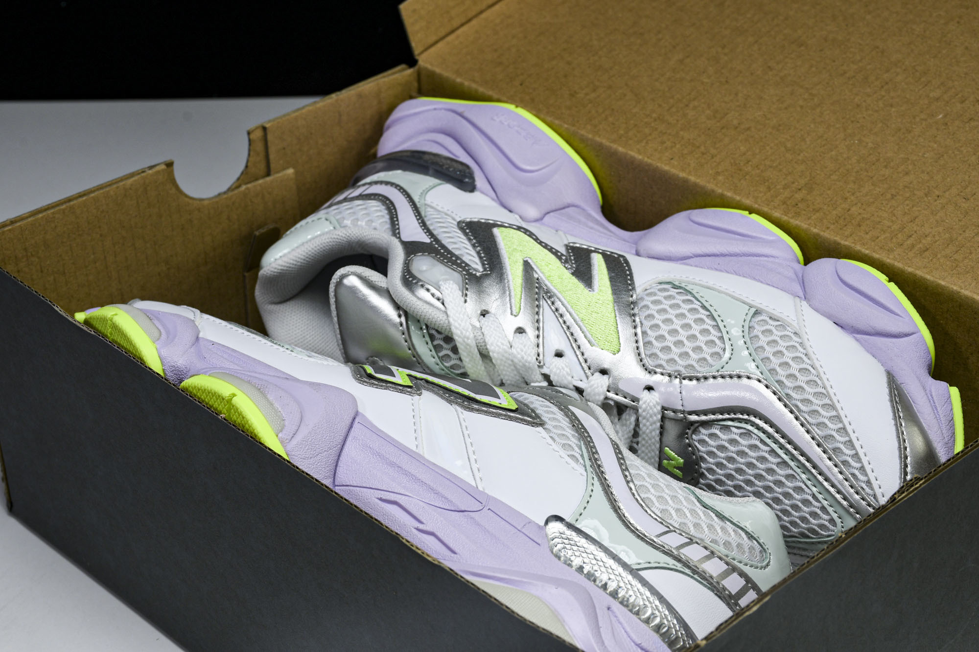Joe Freshgoods x New Balance NB9060 联名款 复古休闲运动慢跑鞋 U9
