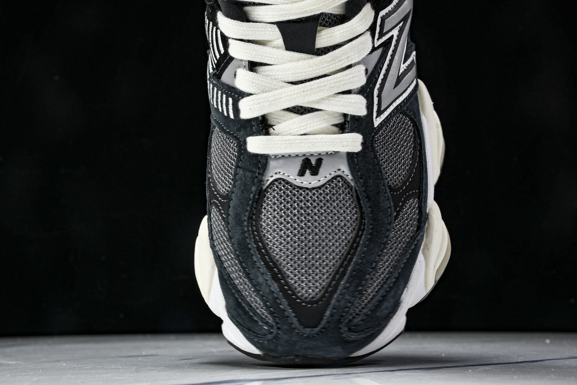 Joe Freshgoods x New Balance NB9060 联名款 复古休闲运动慢跑鞋 U9
