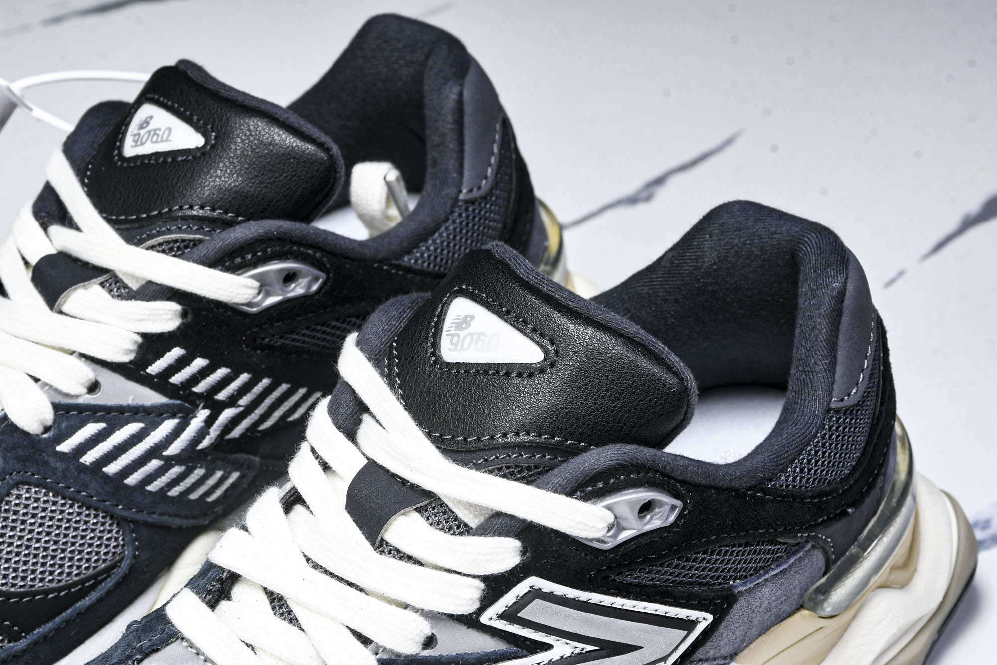 Joe Freshgoods x New Balance NB9060 联名款 复古休闲运动慢跑鞋 U9