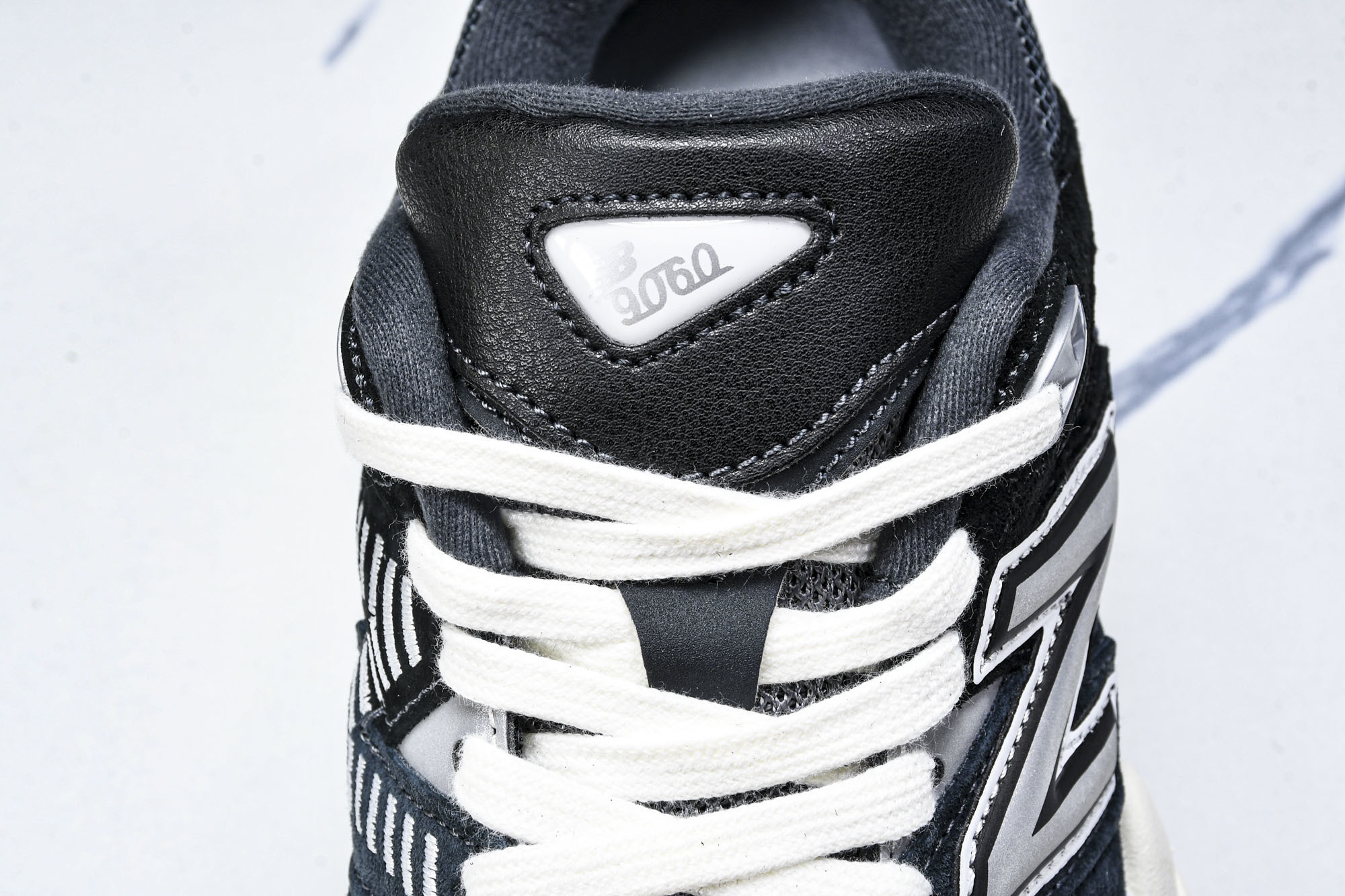 Joe Freshgoods x New Balance NB9060 联名款 复古休闲运动慢跑鞋 U9