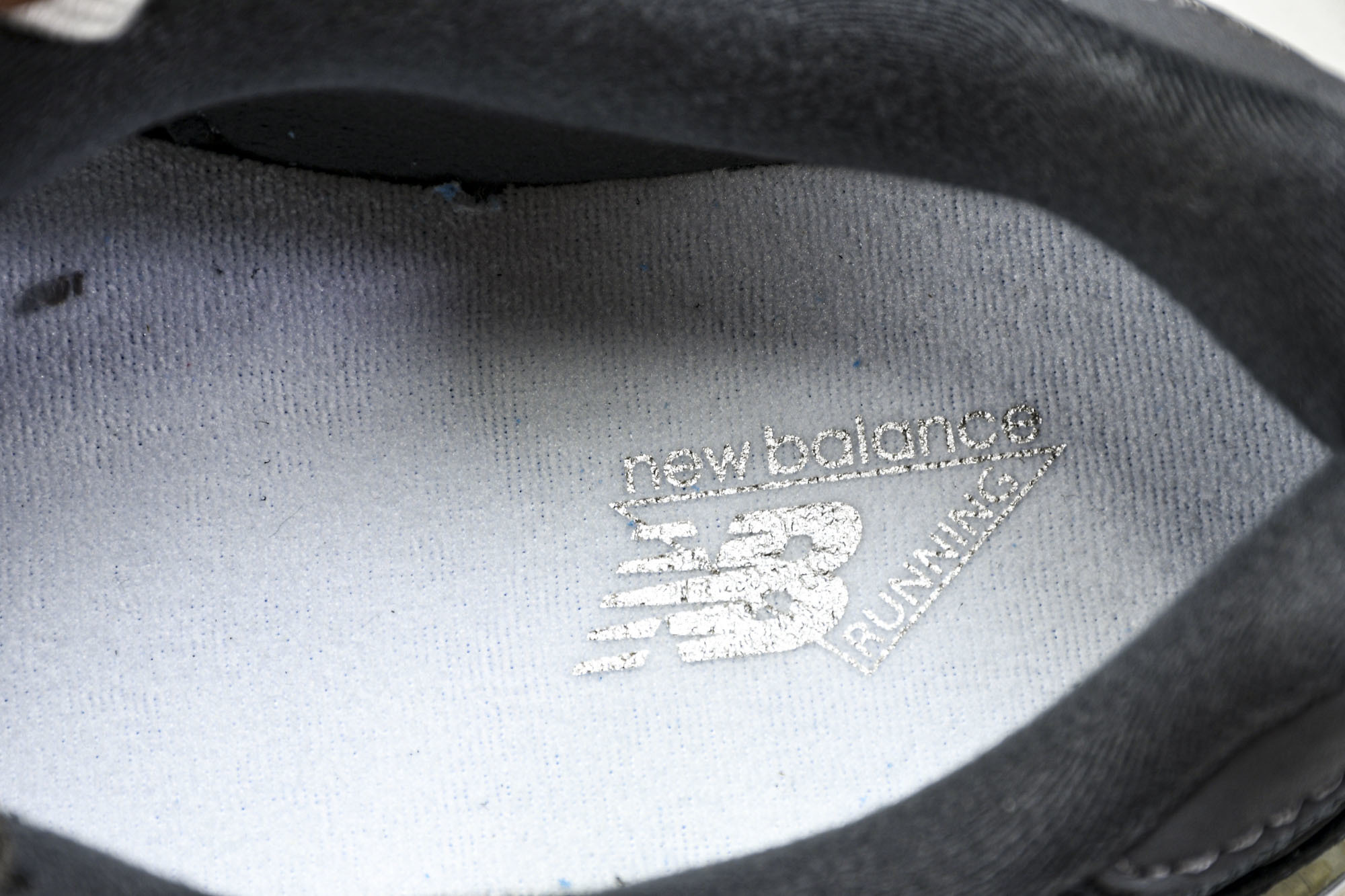 Joe Freshgoods x New Balance NB9060 联名款 复古休闲运动慢跑鞋 U9