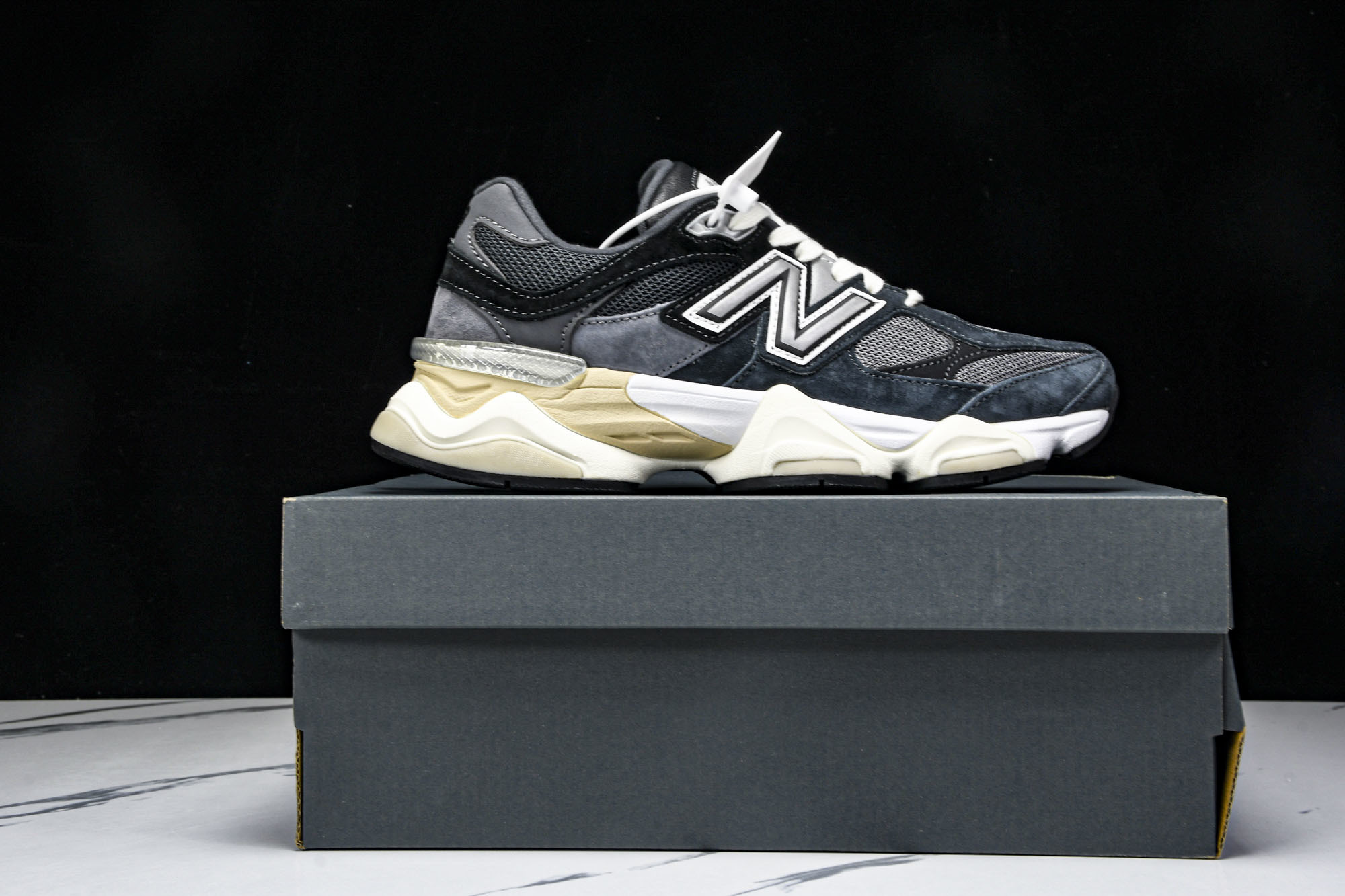 Joe Freshgoods x New Balance NB9060 联名款 复古休闲运动慢跑鞋 U9