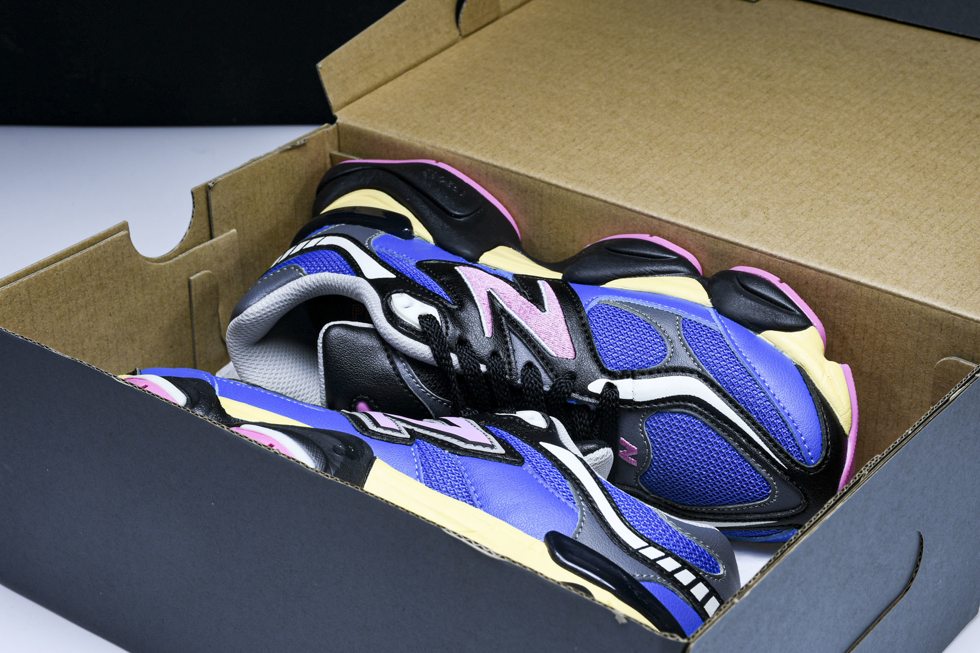 Joe Freshgoods x New Balance NB9060 联名款 复古休闲运动慢跑鞋 U9