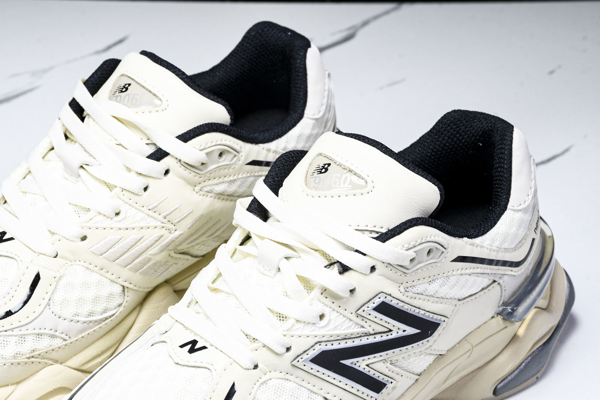 Joe Freshgoods x New Balance NB9060 联名款 复古休闲运动慢跑鞋 U9