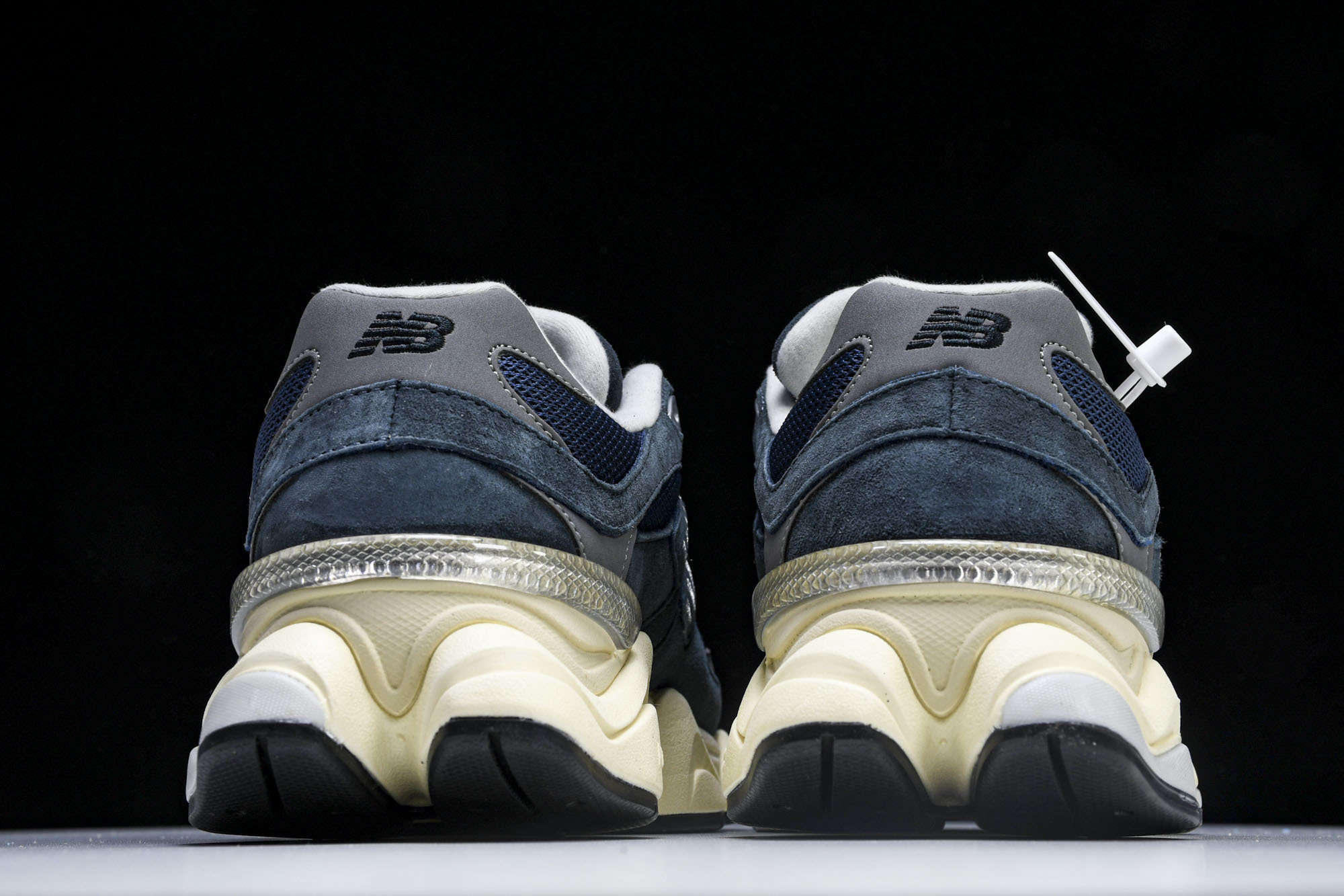 Joe Freshgoods x New Balance NB9060 联名款 复古休闲运动慢跑鞋 U9