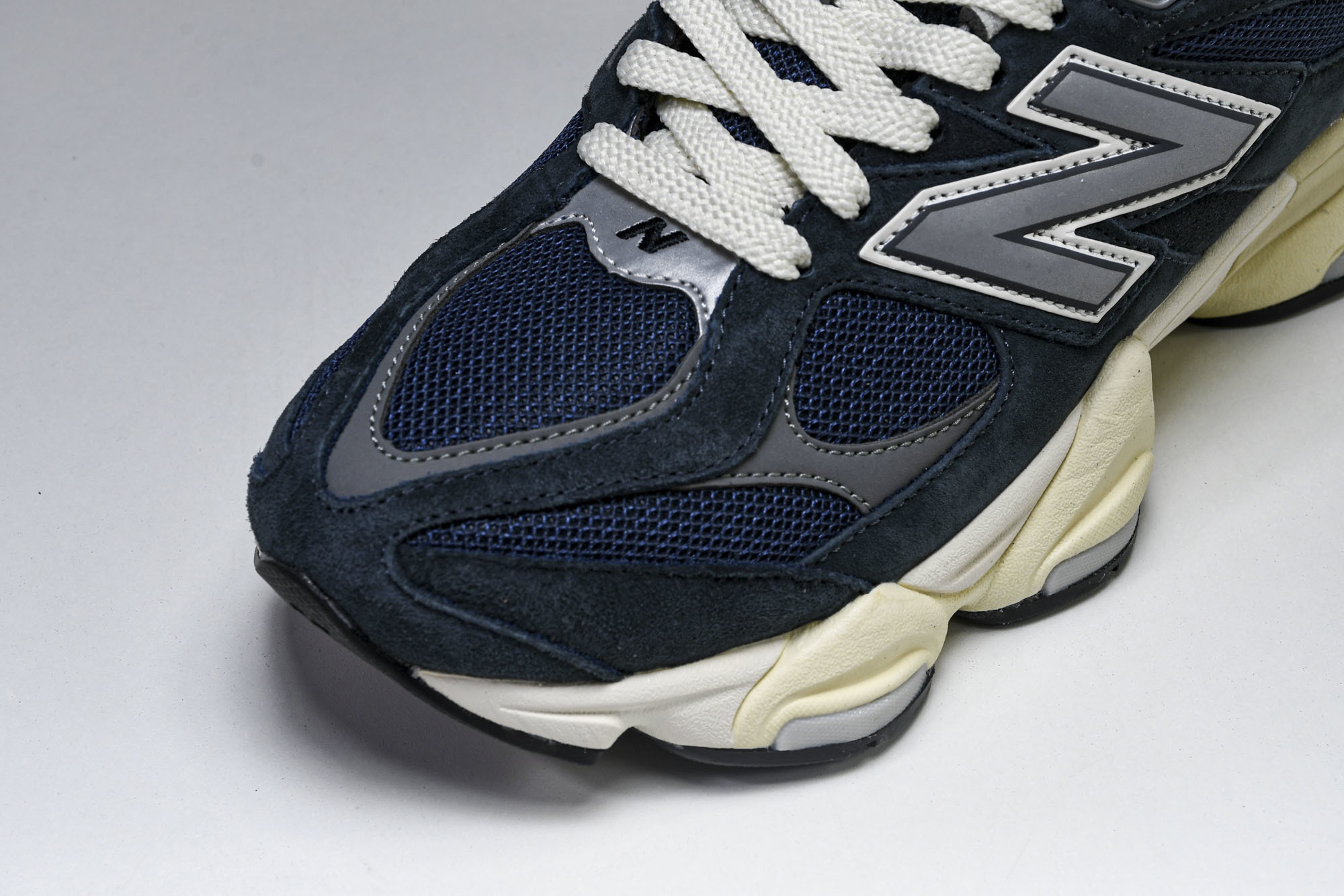 Joe Freshgoods x New Balance NB9060 联名款 复古休闲运动慢跑鞋 U9