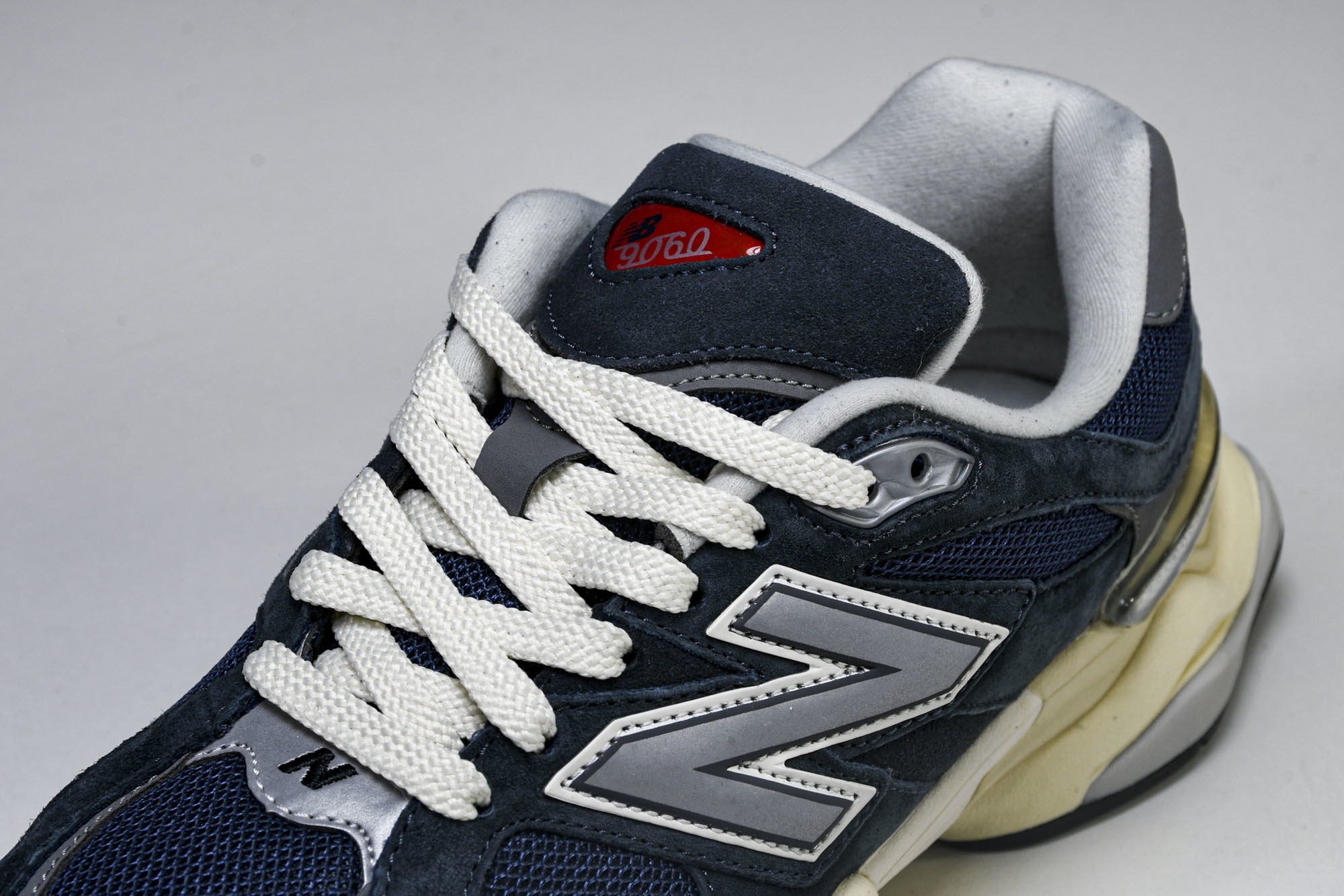 Joe Freshgoods x New Balance NB9060 联名款 复古休闲运动慢跑鞋 U9