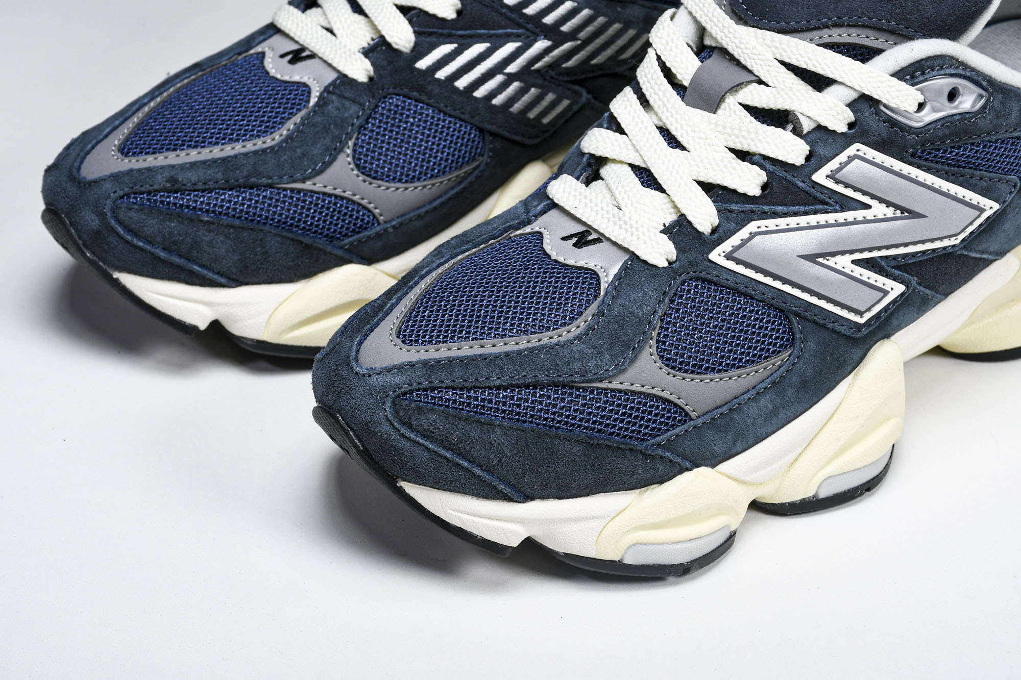 Joe Freshgoods x New Balance NB9060 联名款 复古休闲运动慢跑鞋 U9
