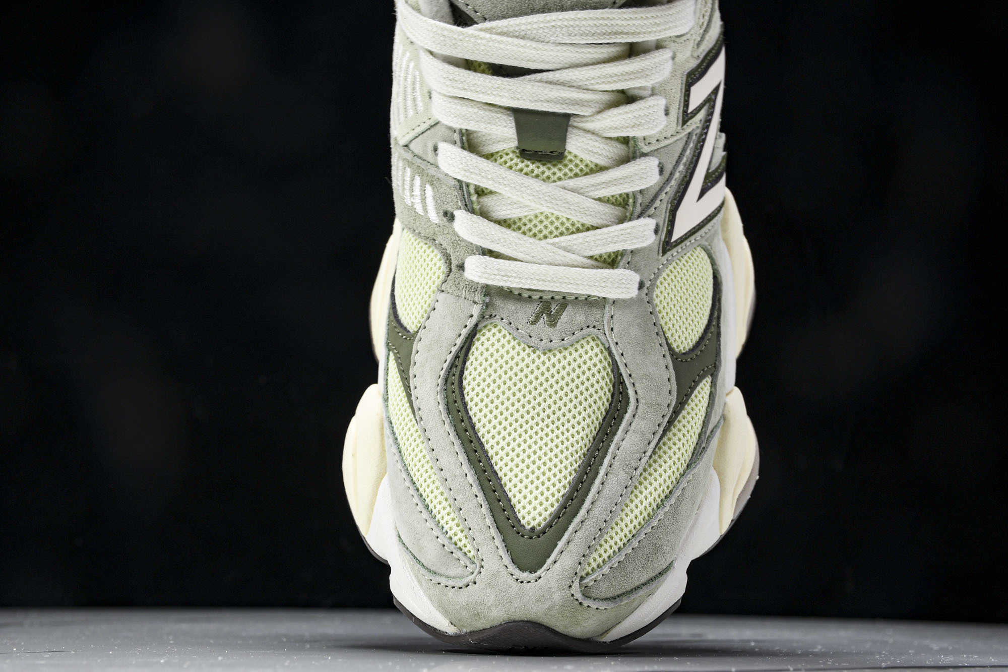 Joe Freshgoods x New Balance NB9060 联名款 复古休闲运动慢跑鞋 U9