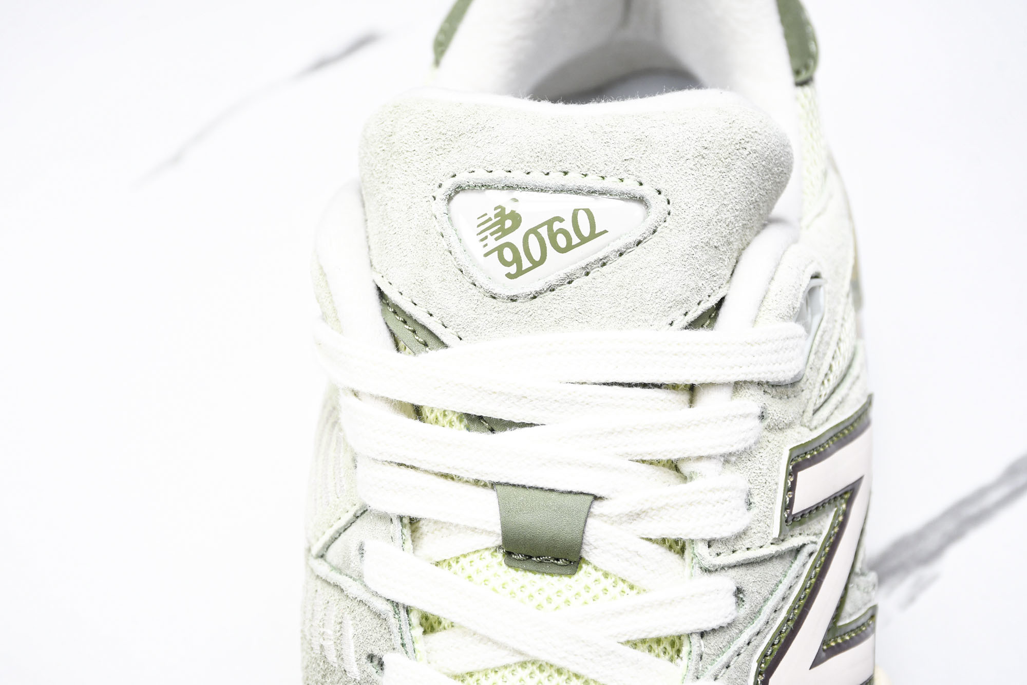 Joe Freshgoods x New Balance NB9060 联名款 复古休闲运动慢跑鞋 U9