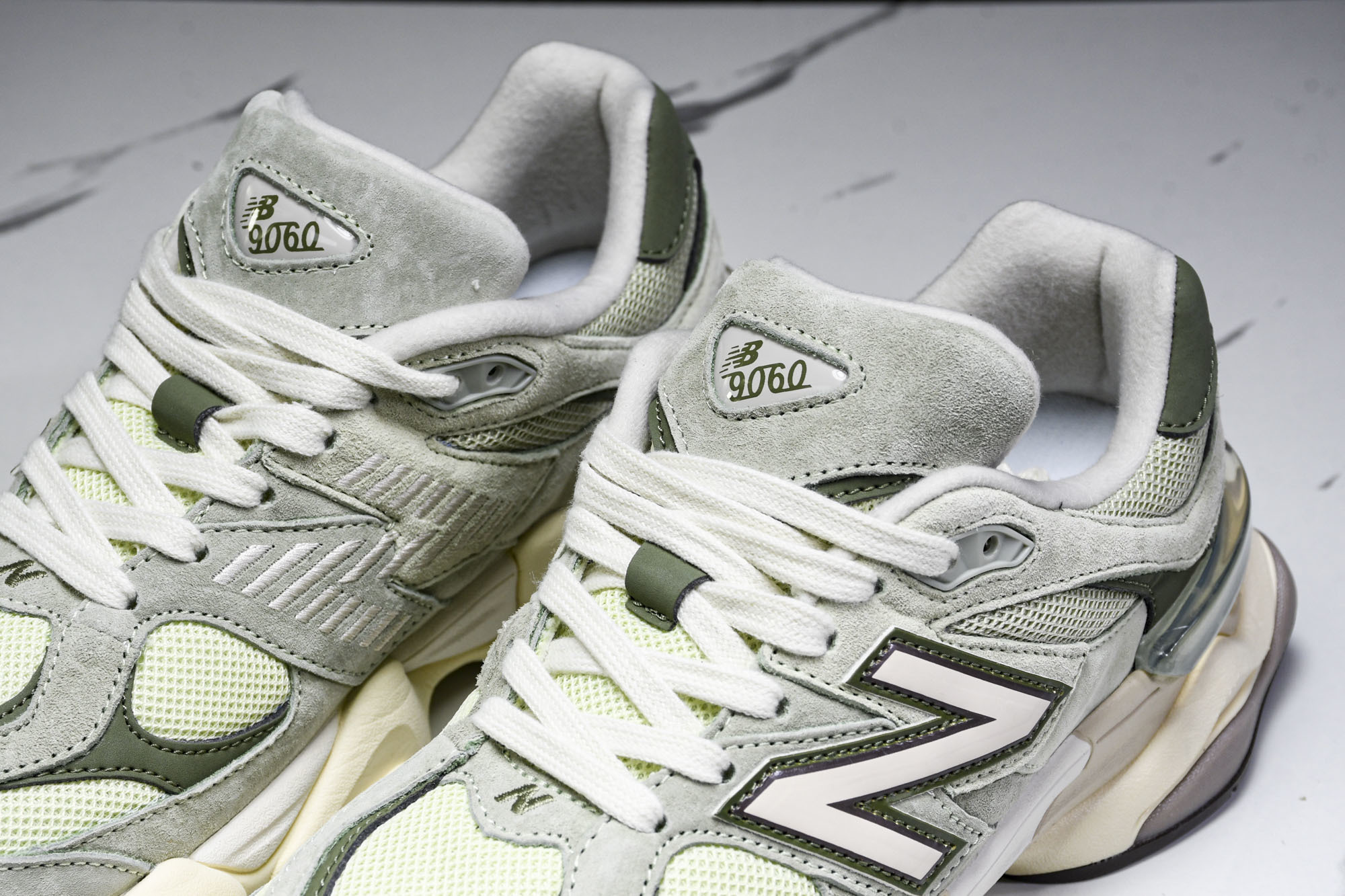 Joe Freshgoods x New Balance NB9060 联名款 复古休闲运动慢跑鞋 U9
