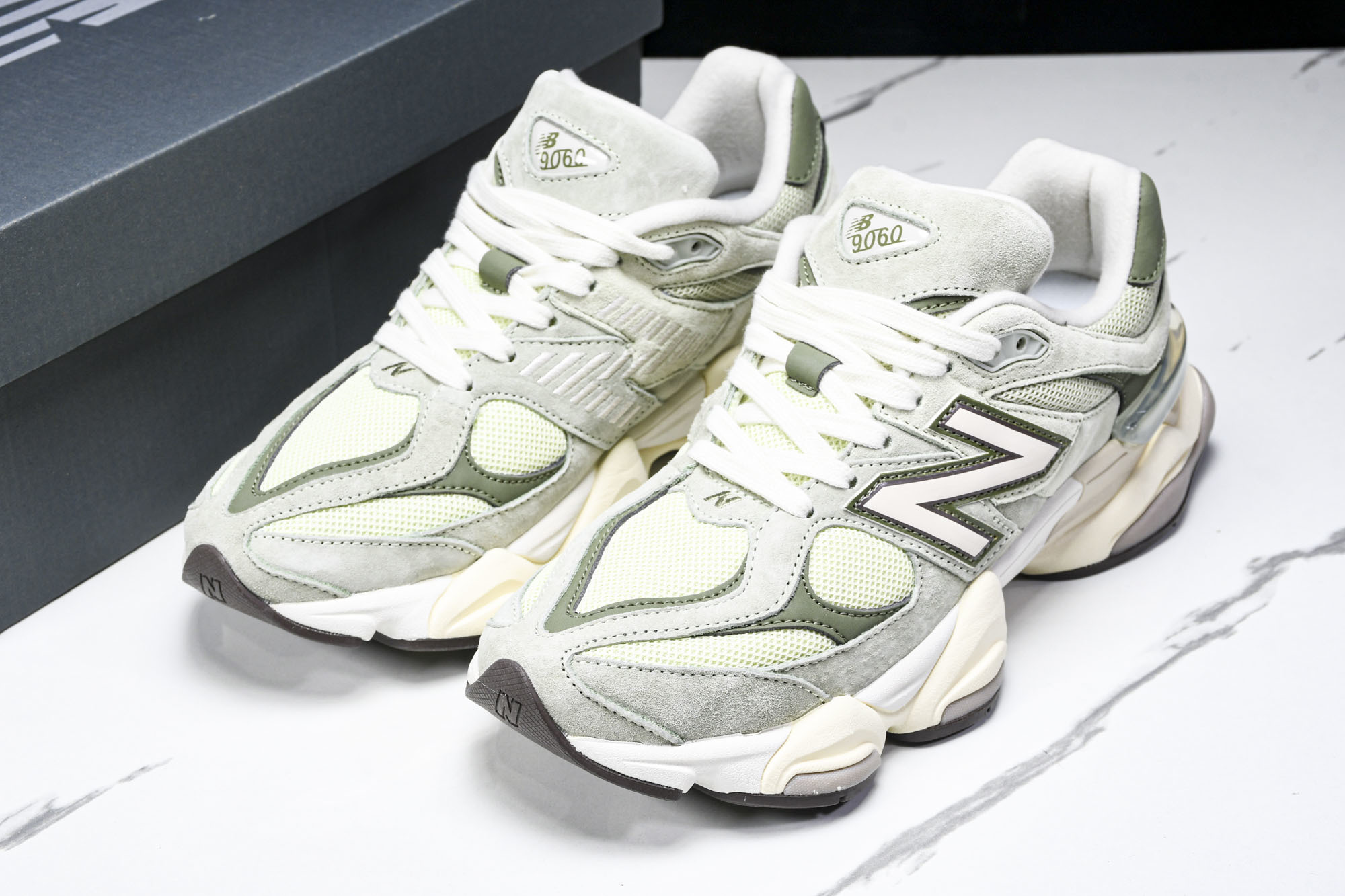 Joe Freshgoods x New Balance NB9060 联名款 复古休闲运动慢跑鞋 U9
