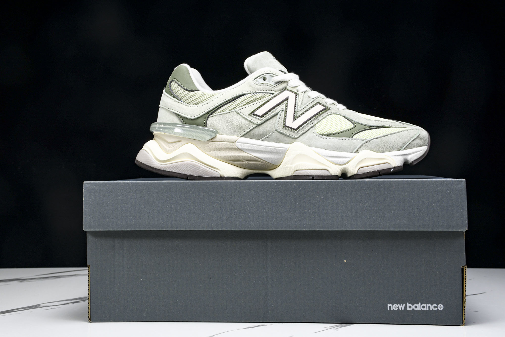 Joe Freshgoods x New Balance NB9060 联名款 复古休闲运动慢跑鞋 U9