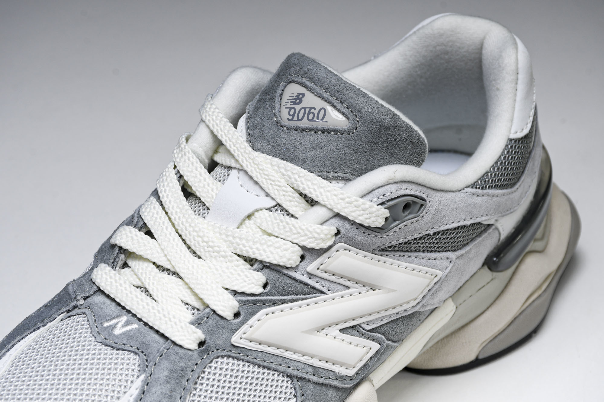 Joe Freshgoods x New Balance NB9060 联名款 复古休闲运动慢跑鞋 U9