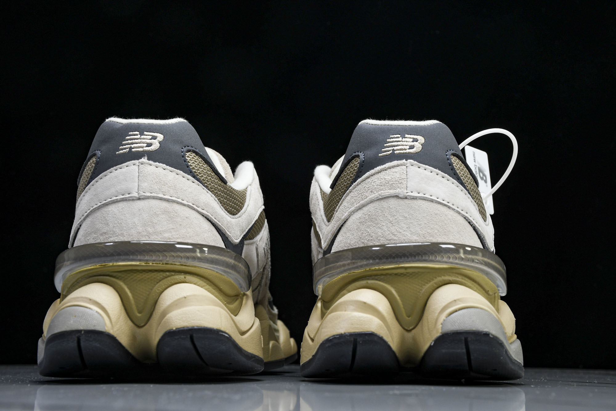 Joe Freshgoods x New Balance NB9060 联名款 复古休闲运动慢跑鞋 U9