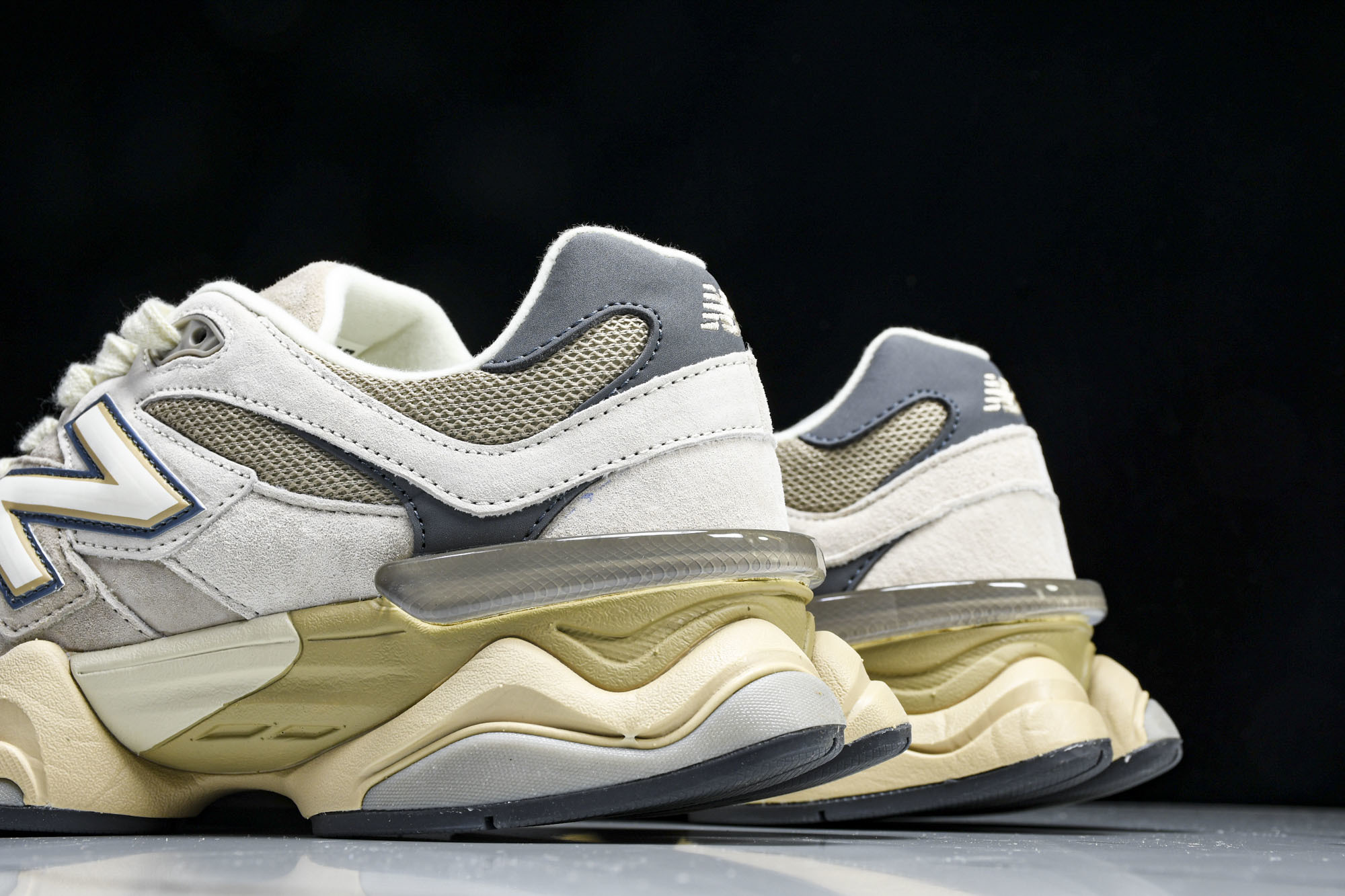 Joe Freshgoods x New Balance NB9060 联名款 复古休闲运动慢跑鞋 U9