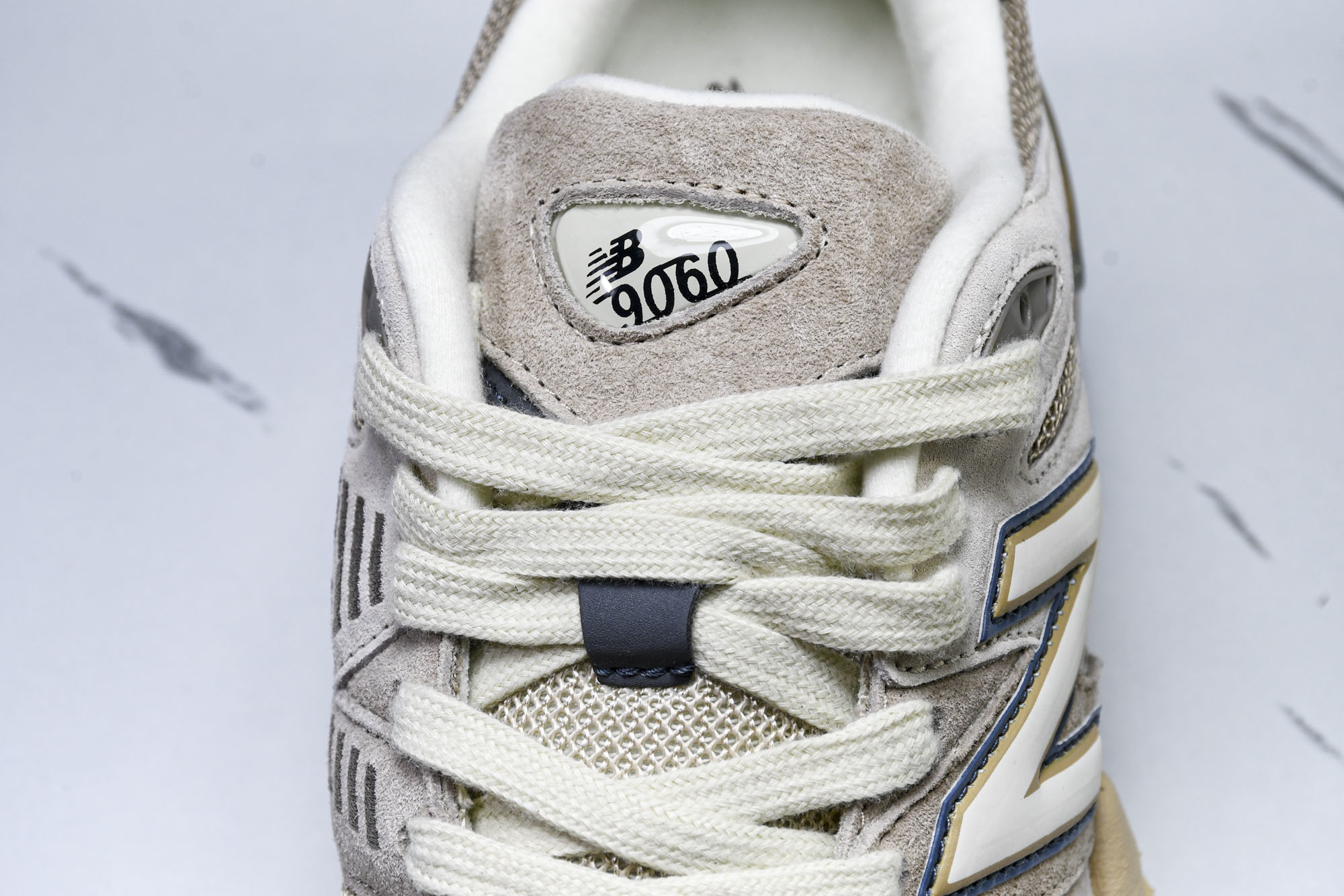 Joe Freshgoods x New Balance NB9060 联名款 复古休闲运动慢跑鞋 U9