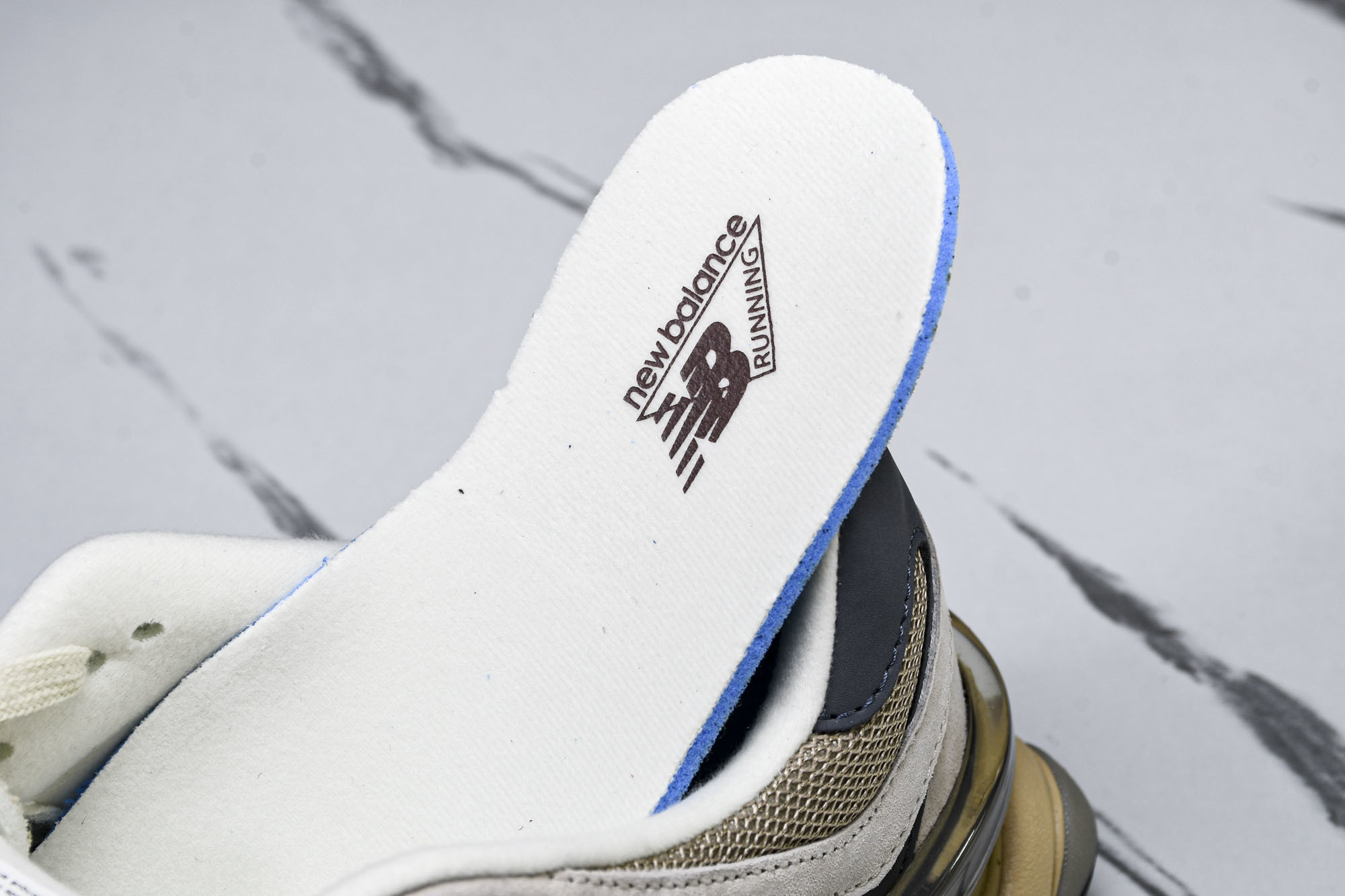 Joe Freshgoods x New Balance NB9060 联名款 复古休闲运动慢跑鞋 U9