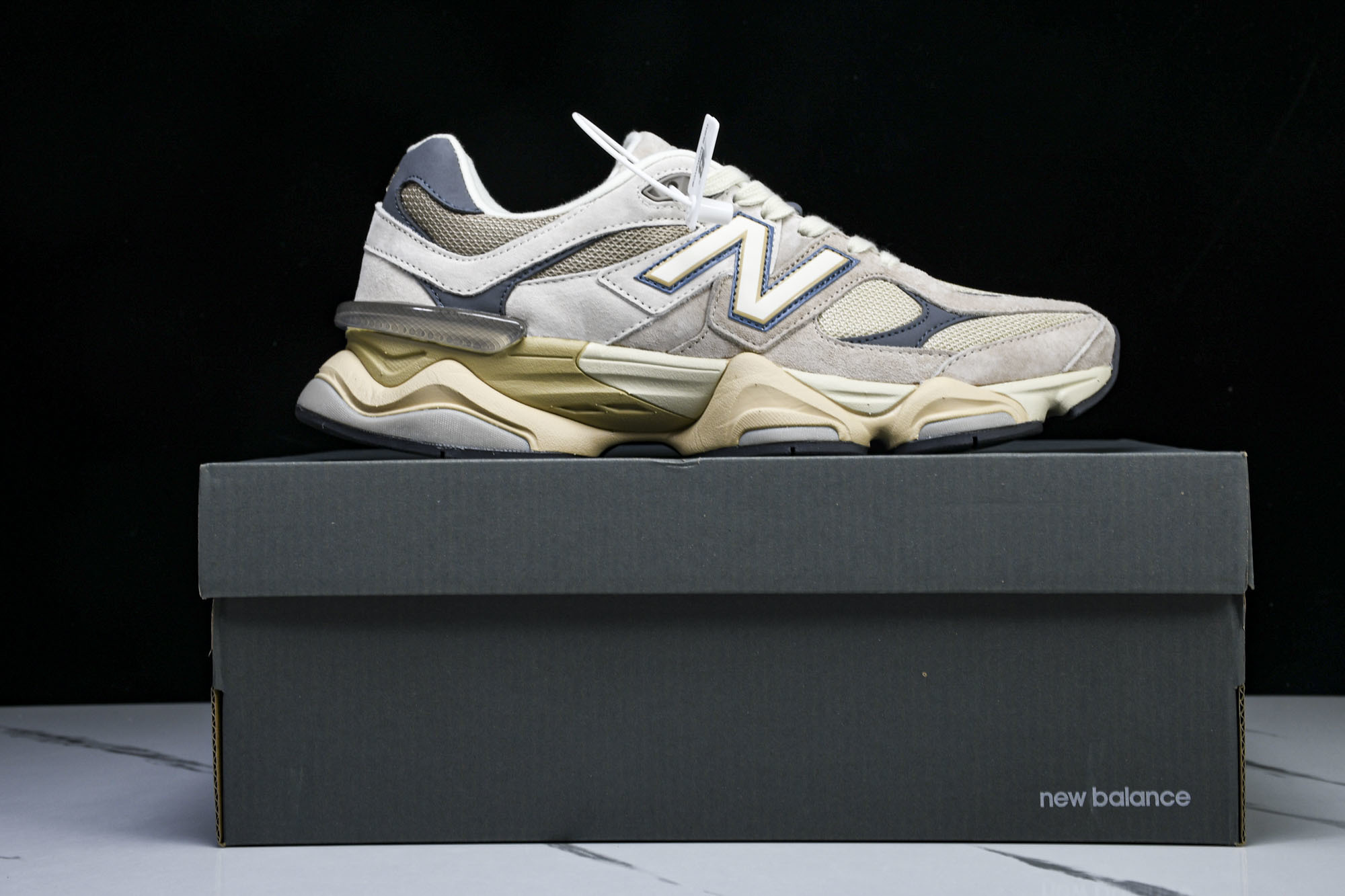 Joe Freshgoods x New Balance NB9060 联名款 复古休闲运动慢跑鞋 U9