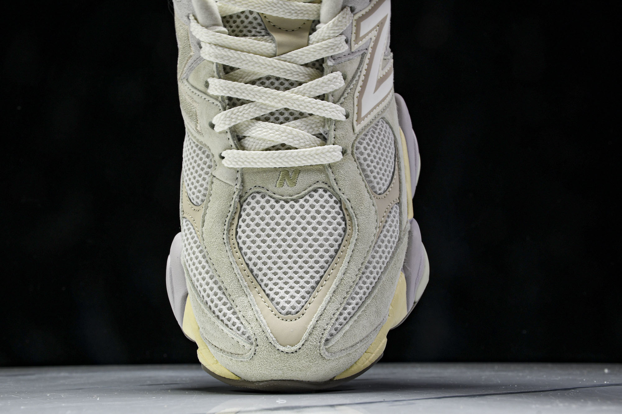 Joe Freshgoods x New Balance NB9060 联名款 复古休闲运动慢跑鞋 U9
