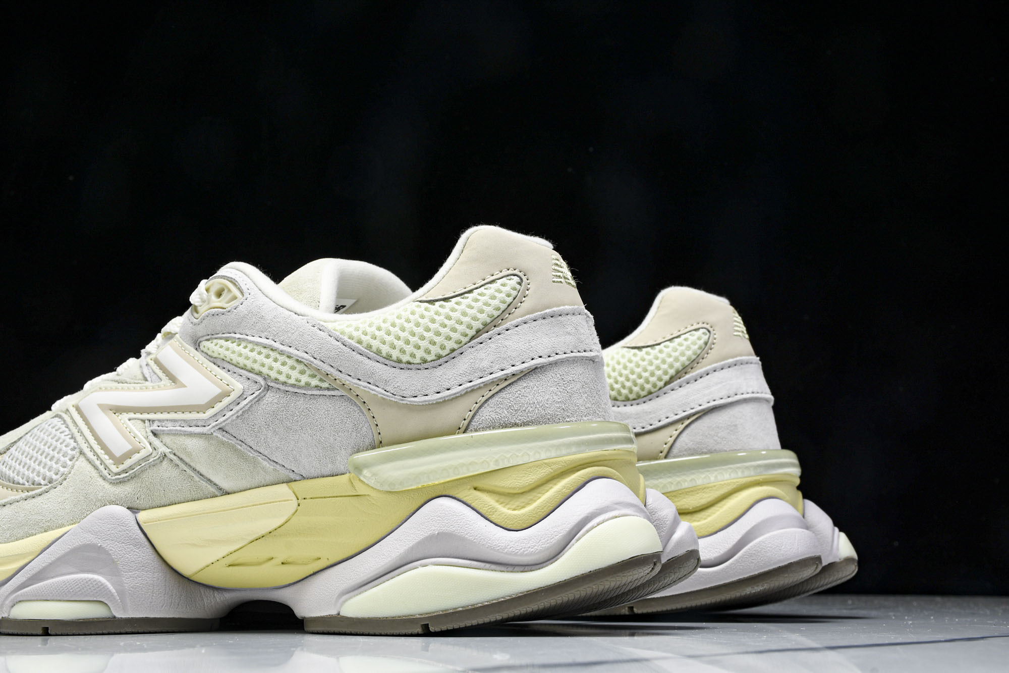 Joe Freshgoods x New Balance NB9060 联名款 复古休闲运动慢跑鞋 U9