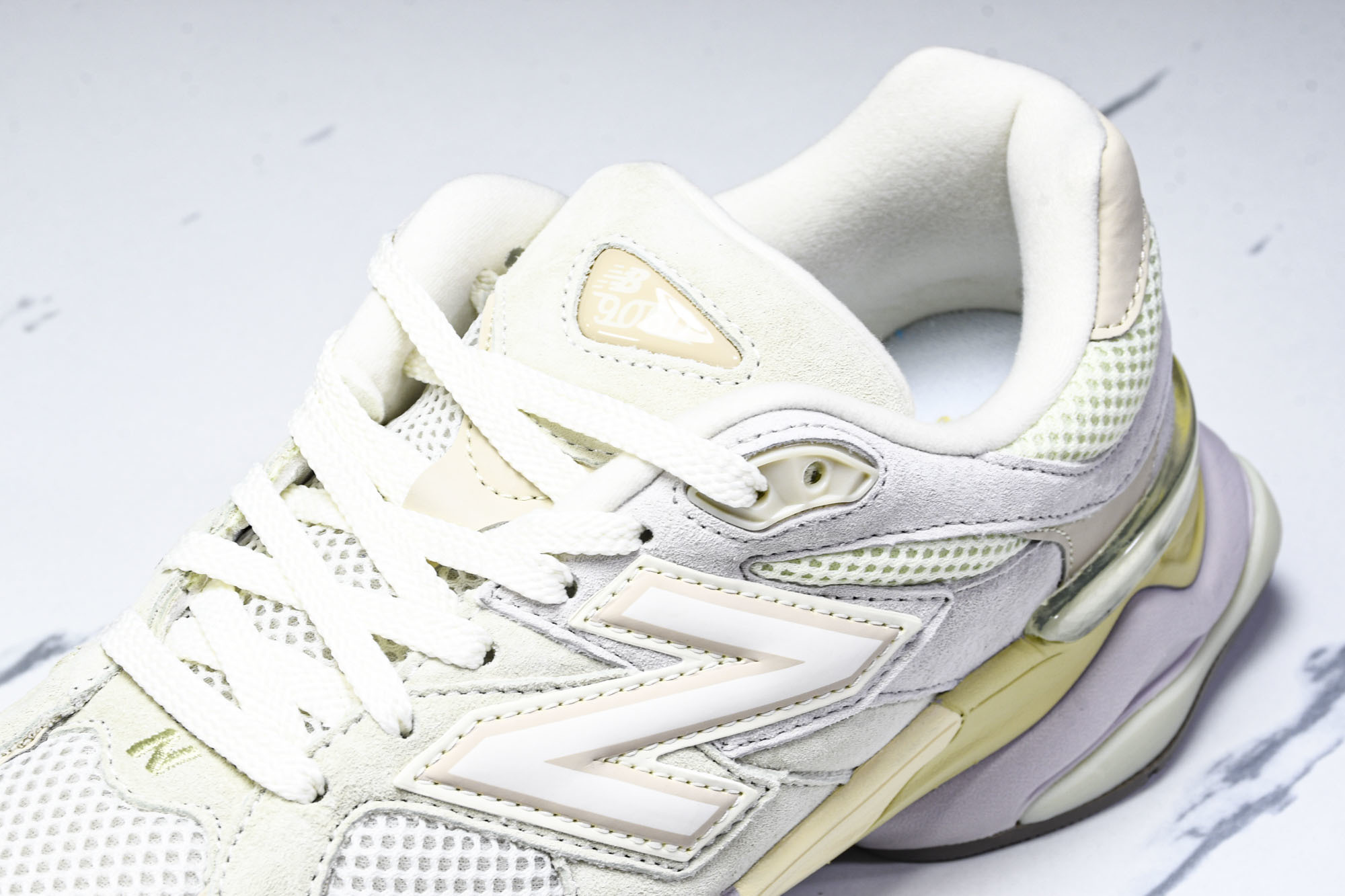 Joe Freshgoods x New Balance NB9060 联名款 复古休闲运动慢跑鞋 U9