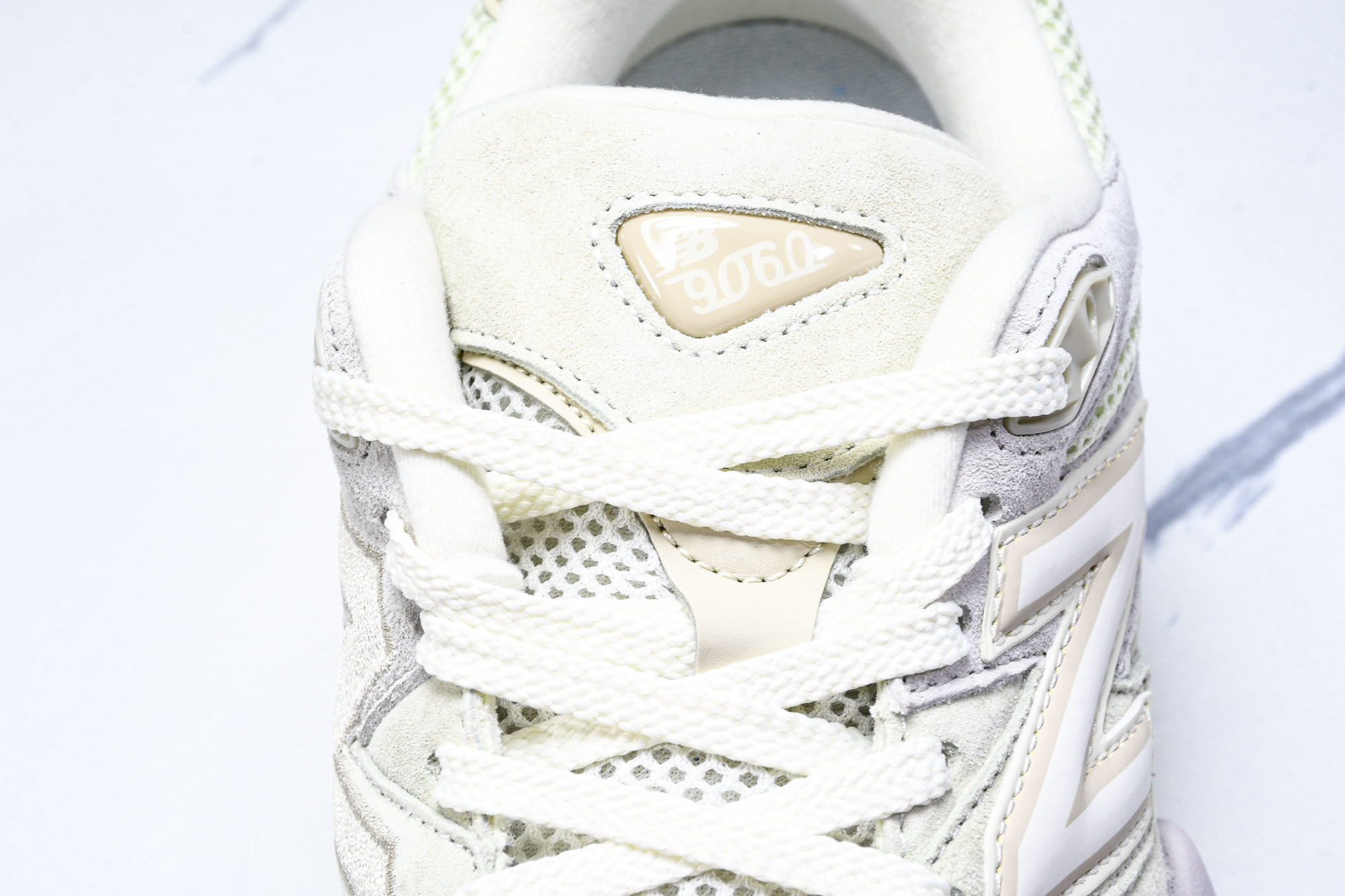 Joe Freshgoods x New Balance NB9060 联名款 复古休闲运动慢跑鞋 U9