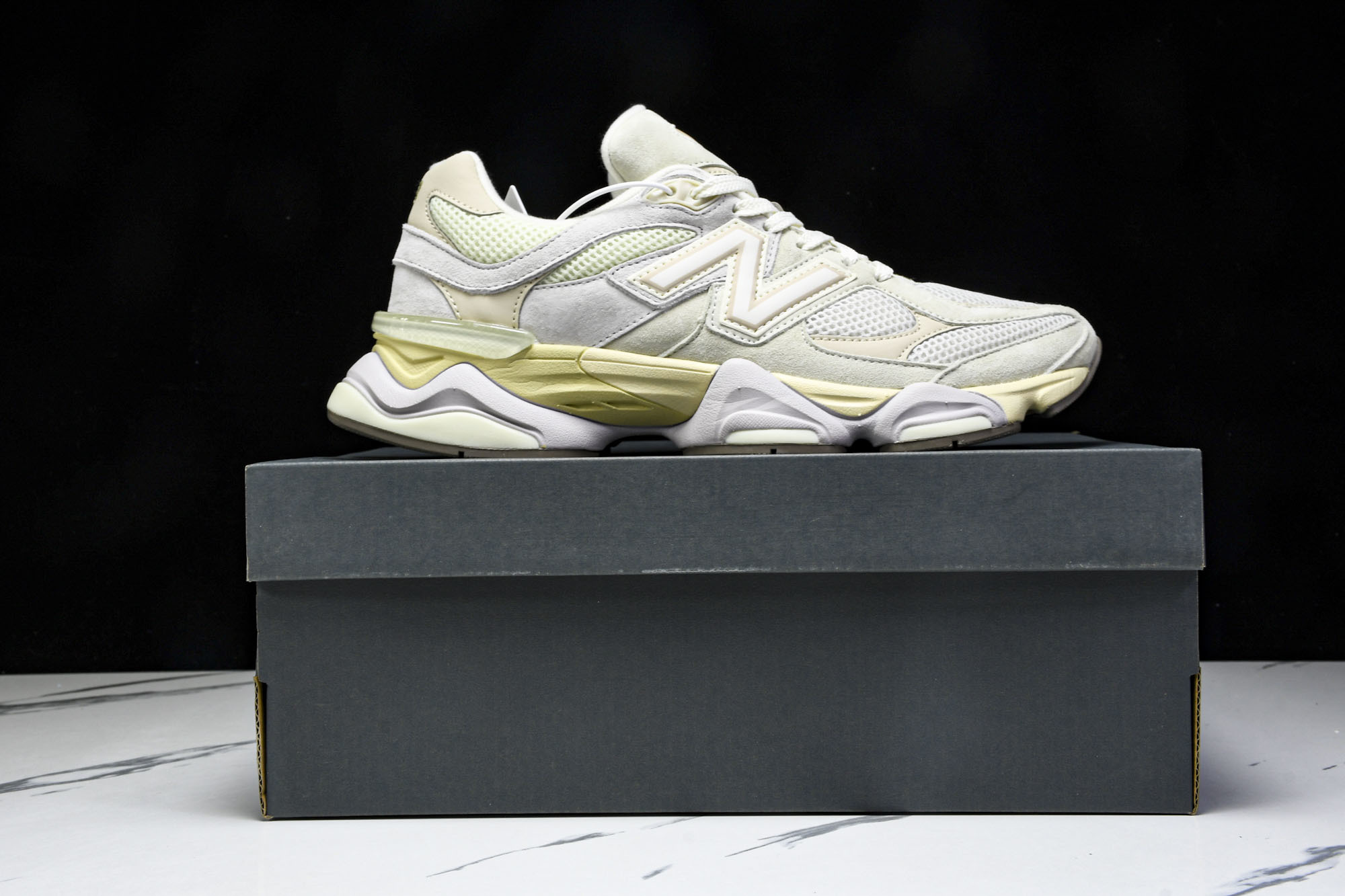 Joe Freshgoods x New Balance NB9060 联名款 复古休闲运动慢跑鞋 U9