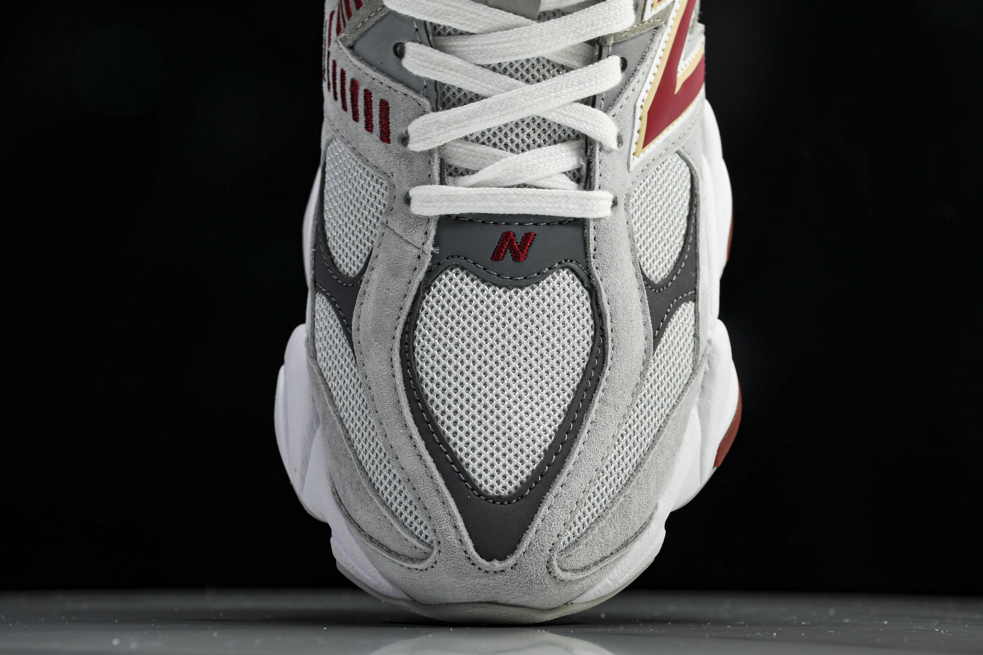 Joe Freshgoods x New Balance NB9060 联名款 复古休闲运动慢跑鞋 U9