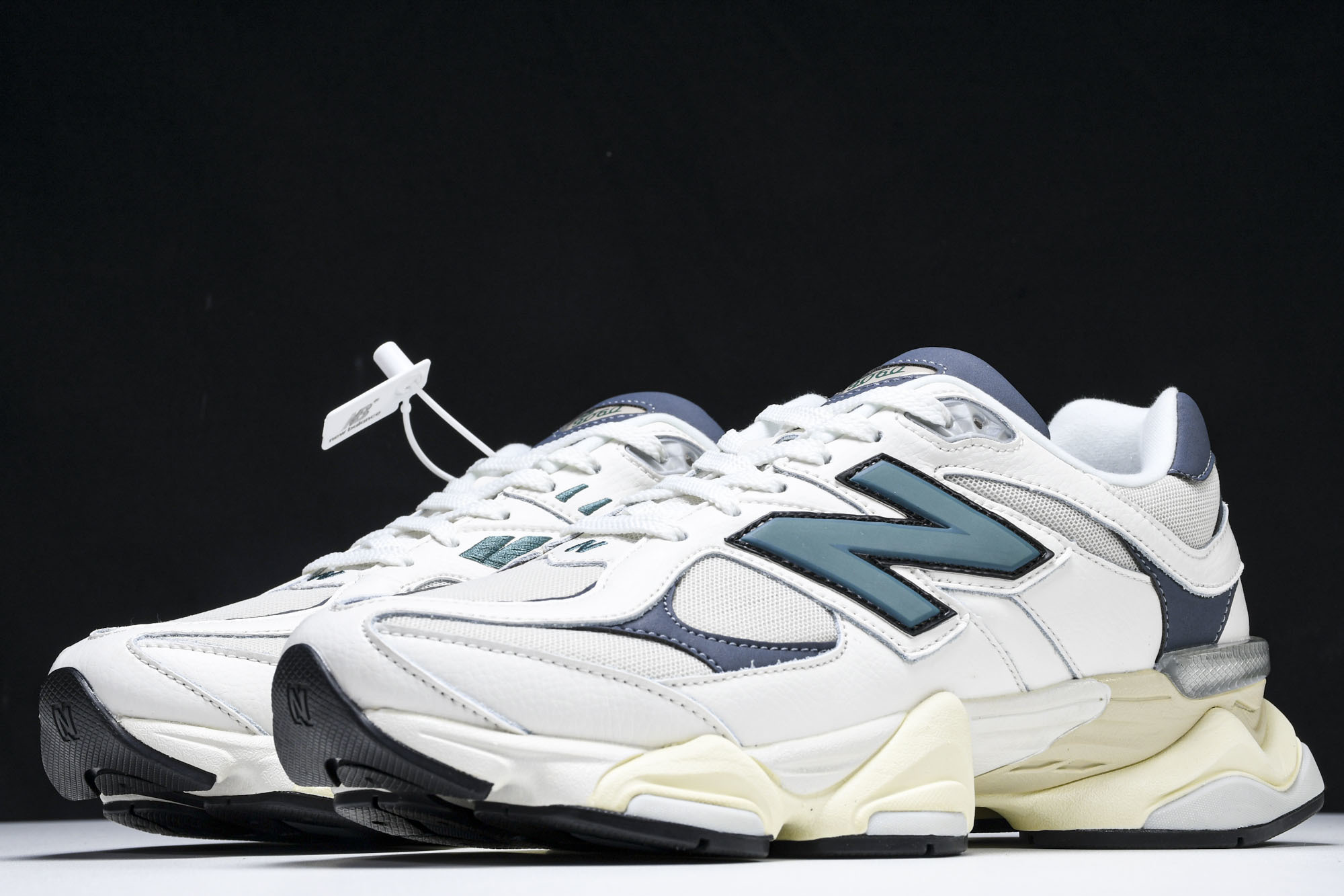 Joe Freshgoods x New Balance NB9060 联名款 复古休闲运动慢跑鞋 U9