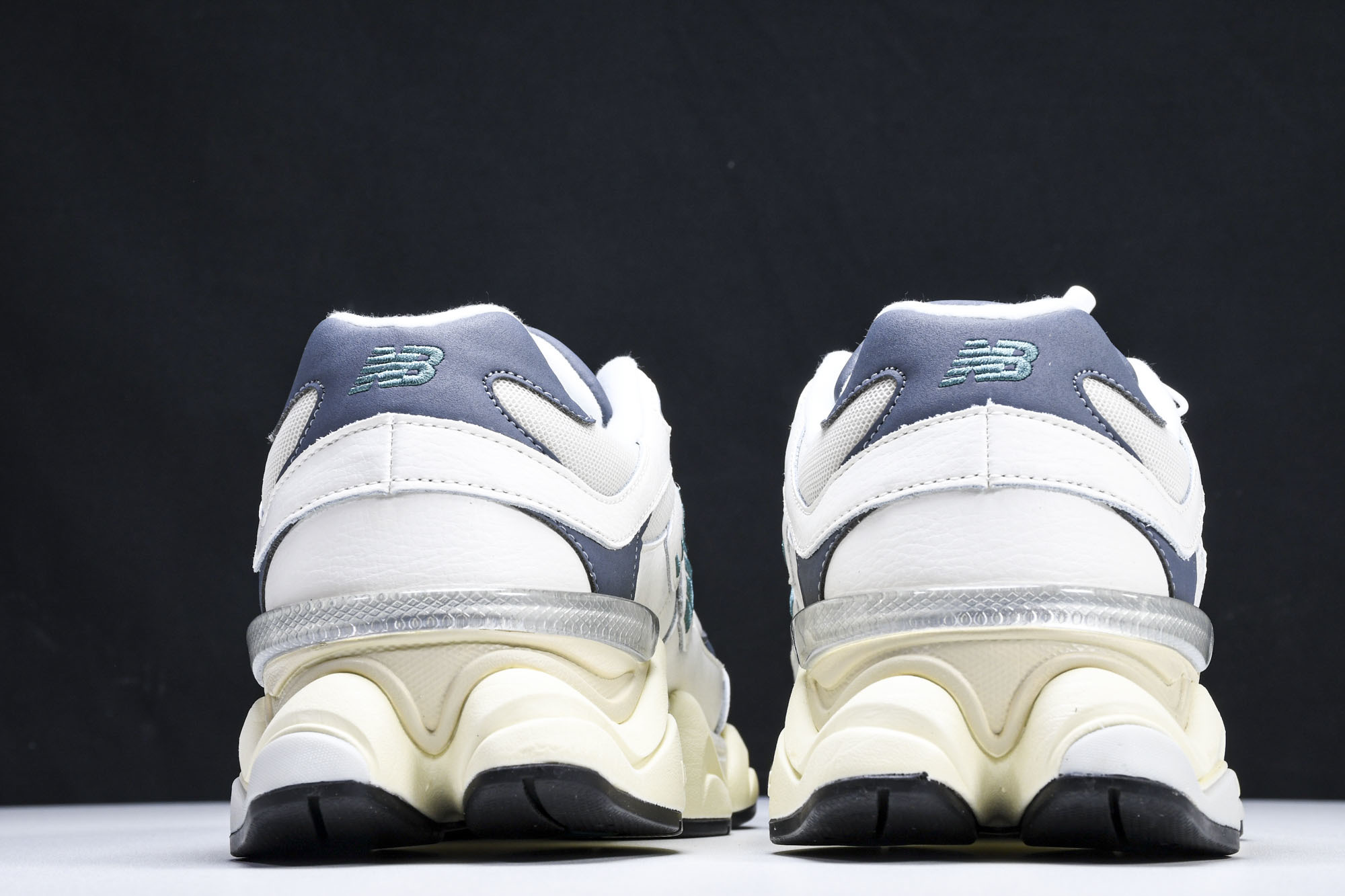 Joe Freshgoods x New Balance NB9060 联名款 复古休闲运动慢跑鞋 U9